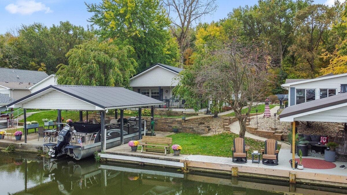 11213 Macalpine Way