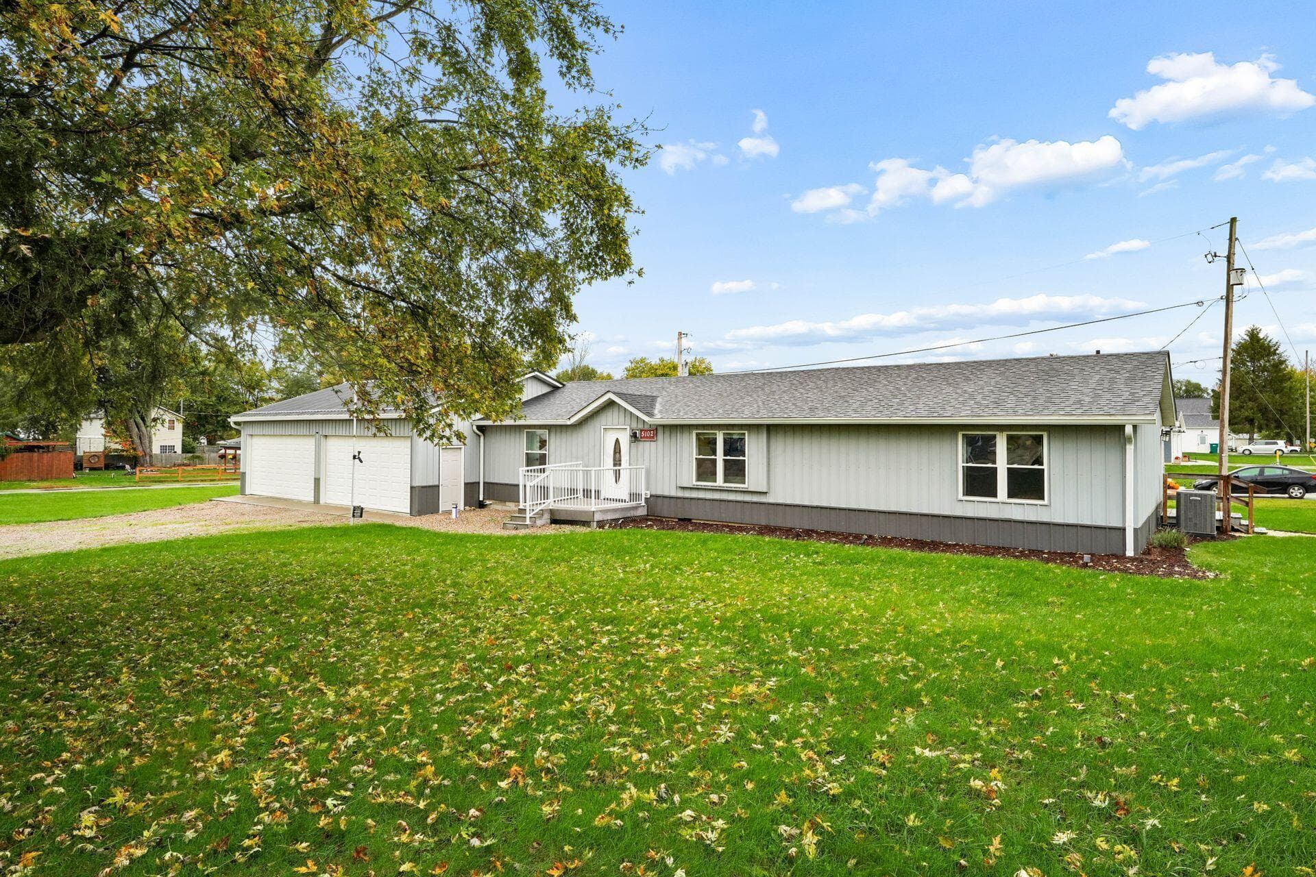 5102 Fairfield Beach Road