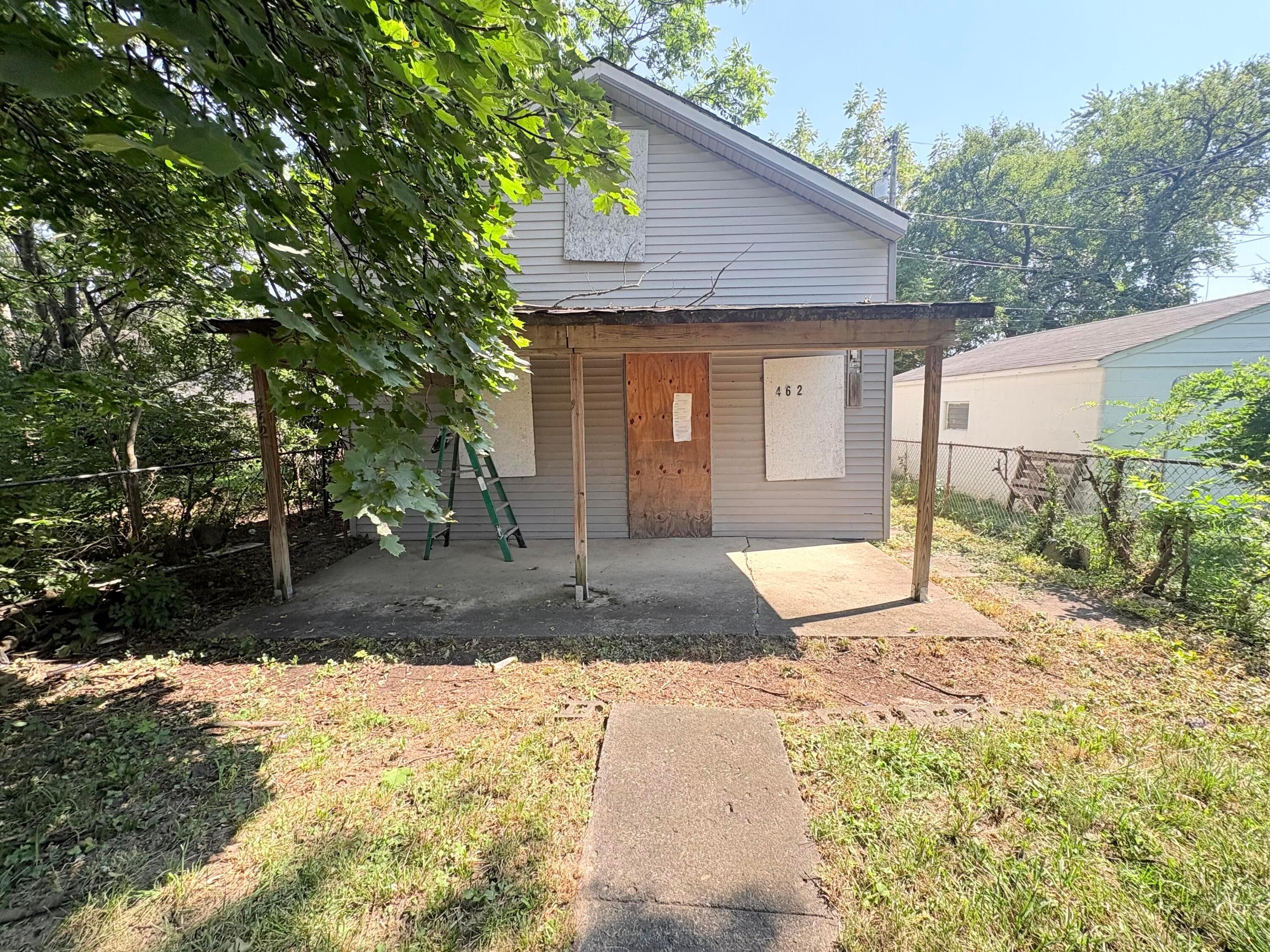 462 Champion Avenue