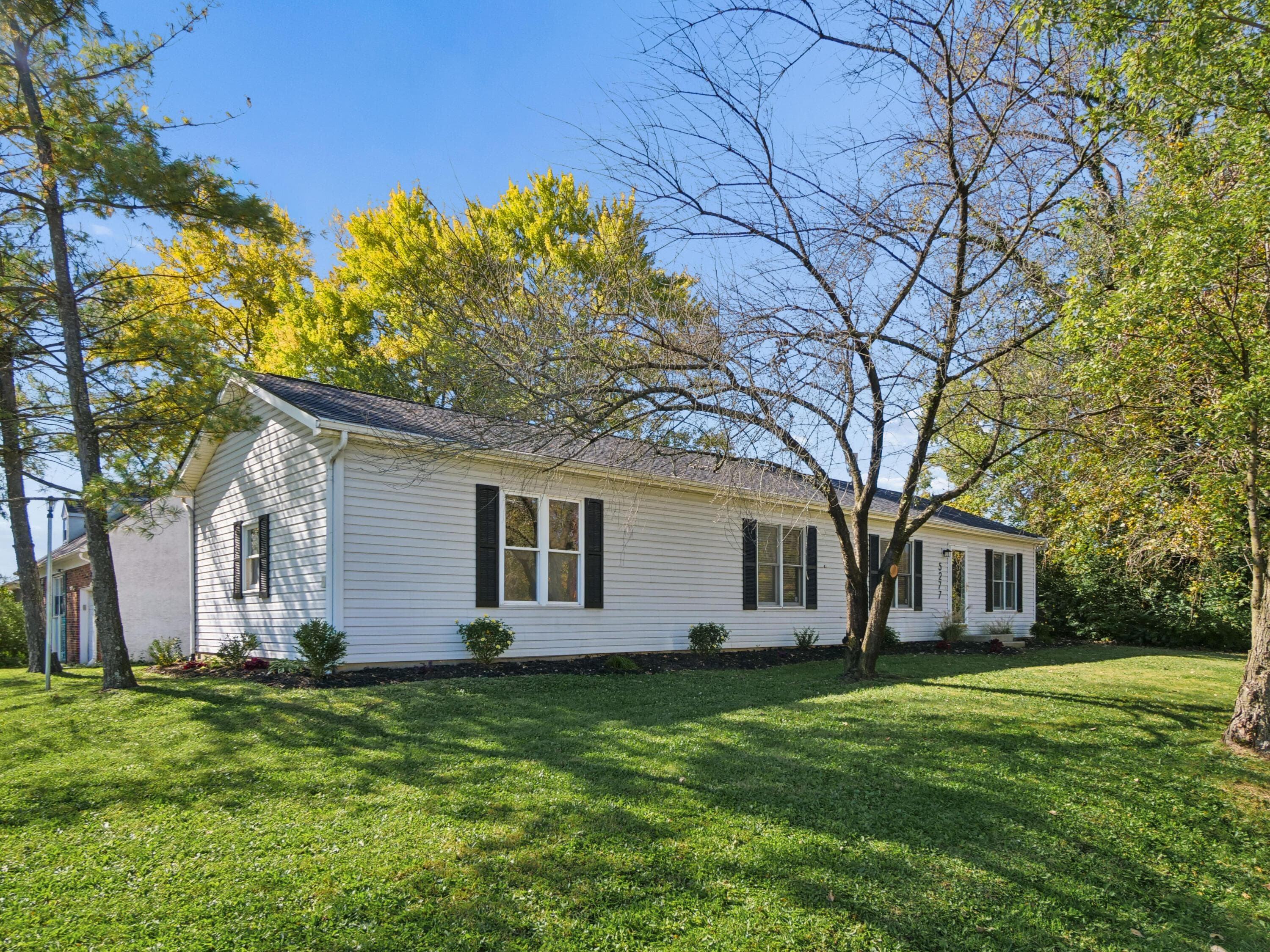 5277 Livingston Avenue