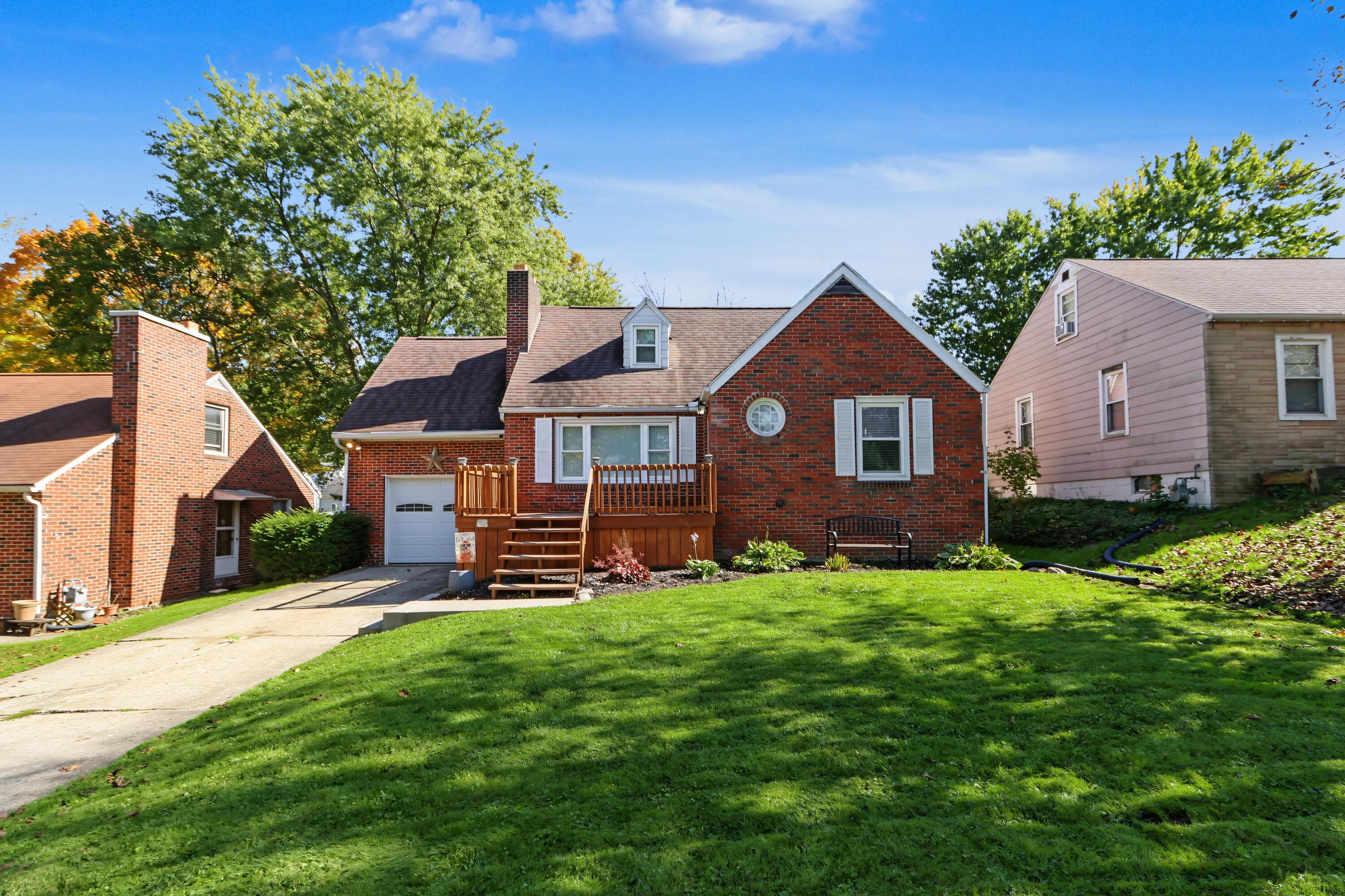 536 Dyas Drive — photo 1 of 33