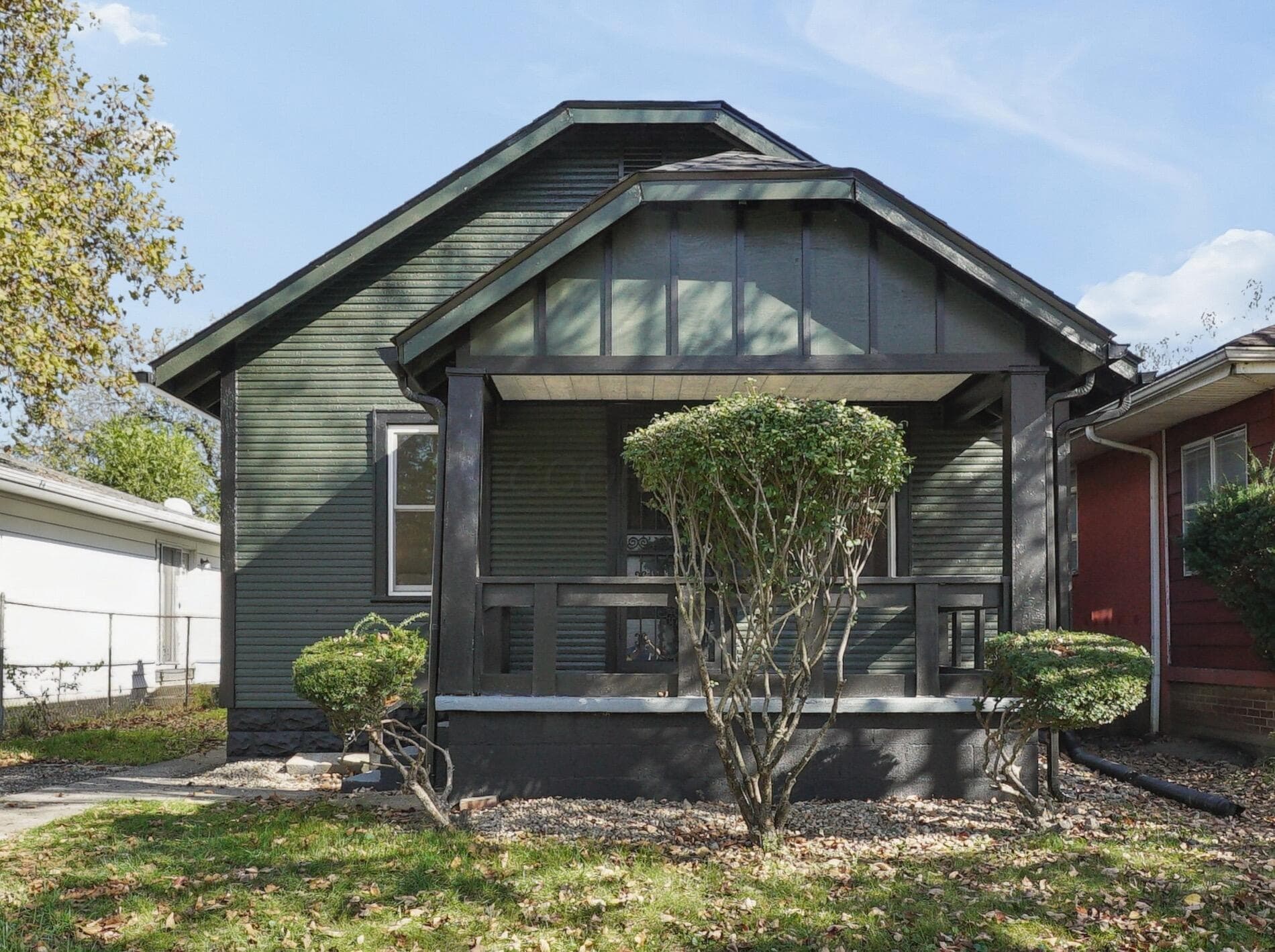 1044 Seymour Avenue