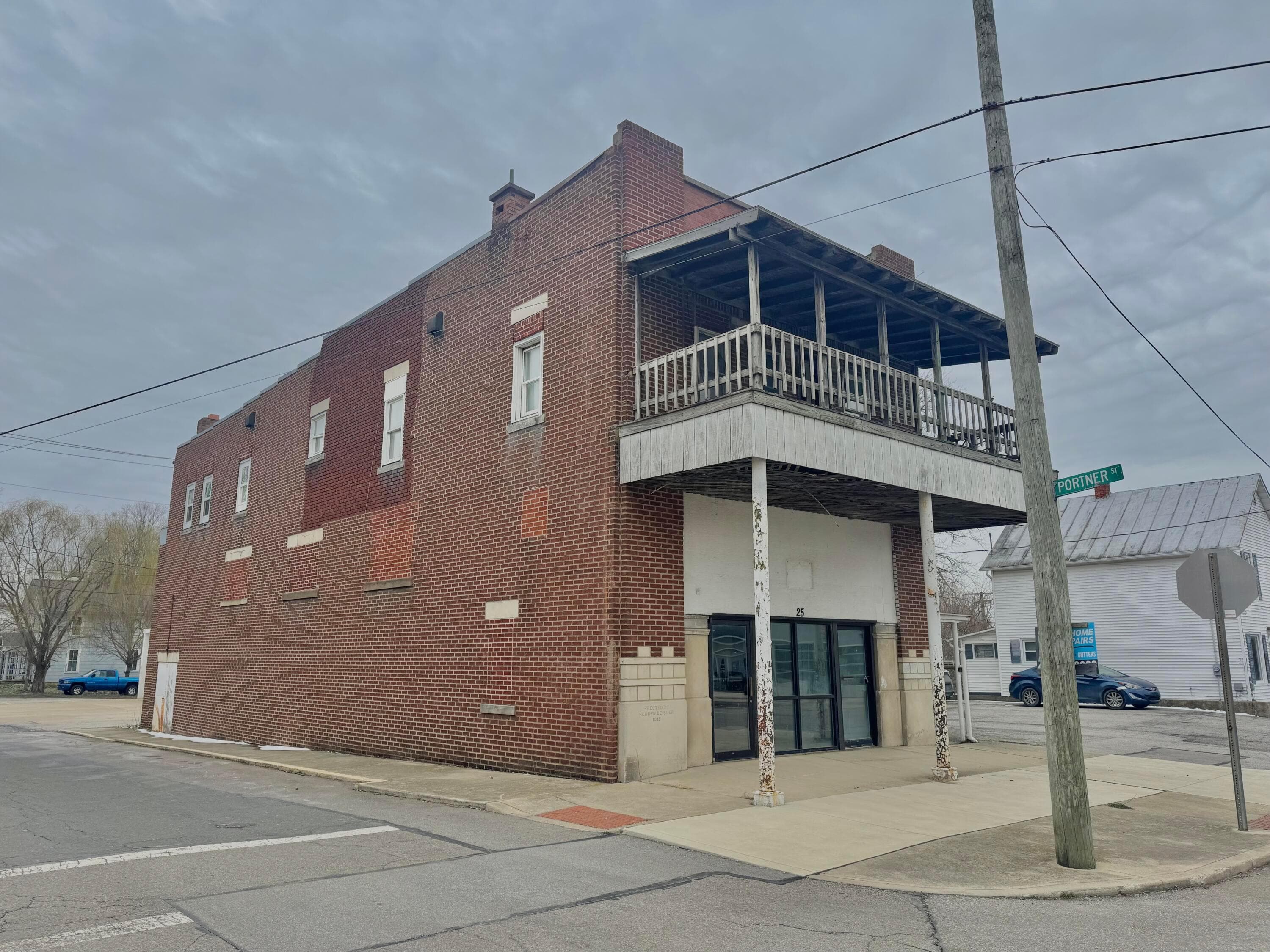25 Main Street — photo 1 of 10