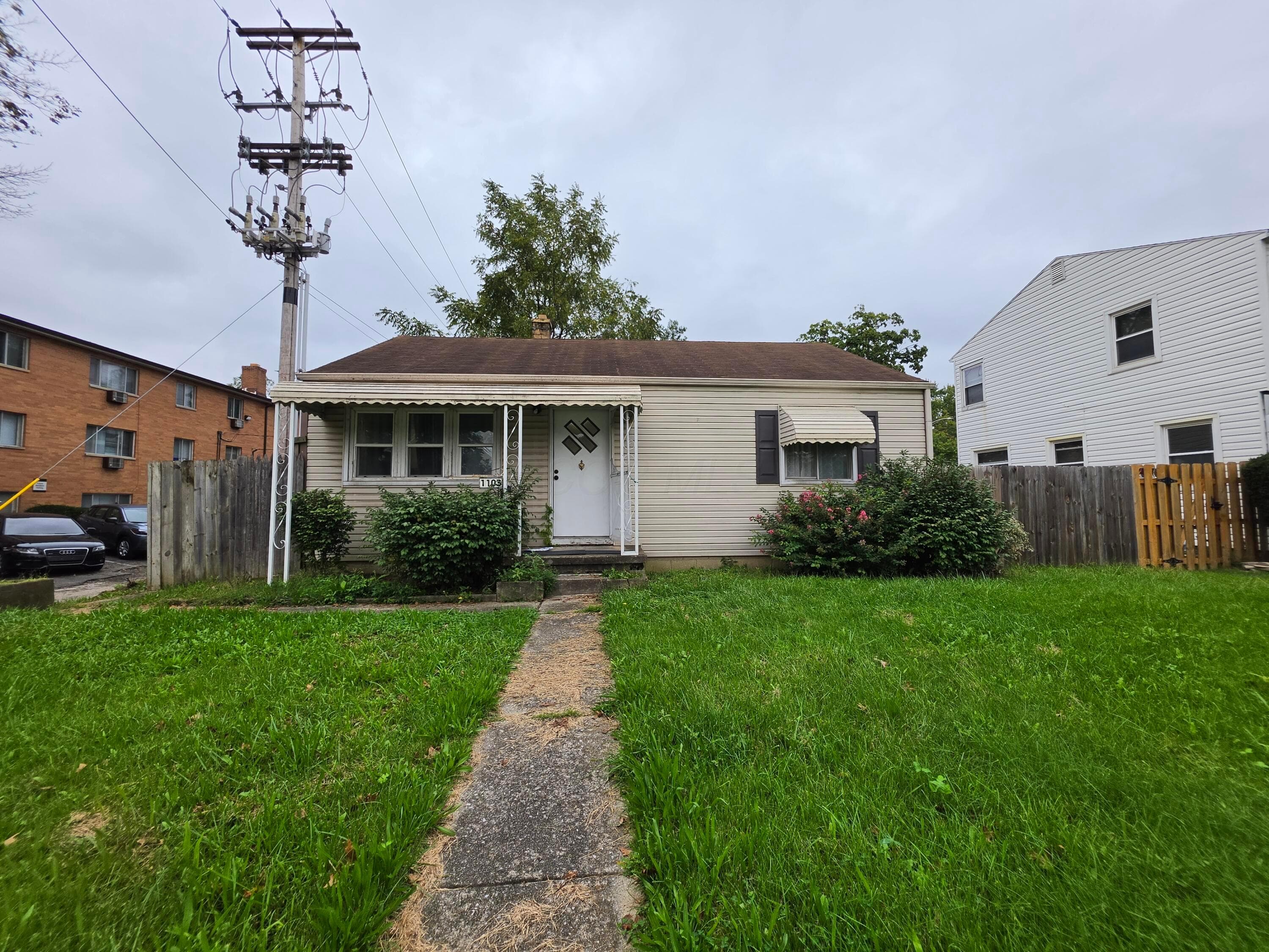 1103 James Road