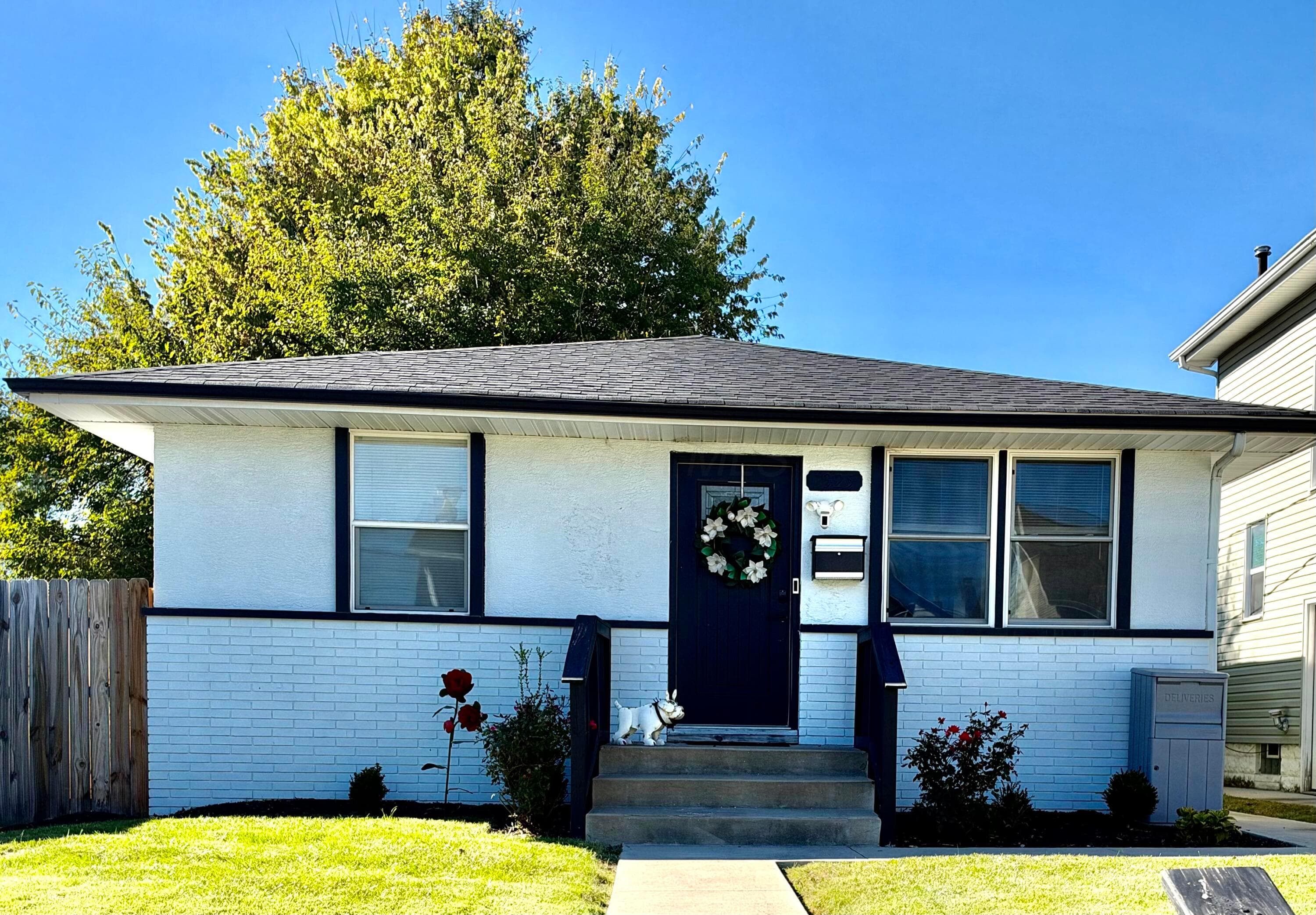 1325 Lockbourne Road — photo 1 of 53