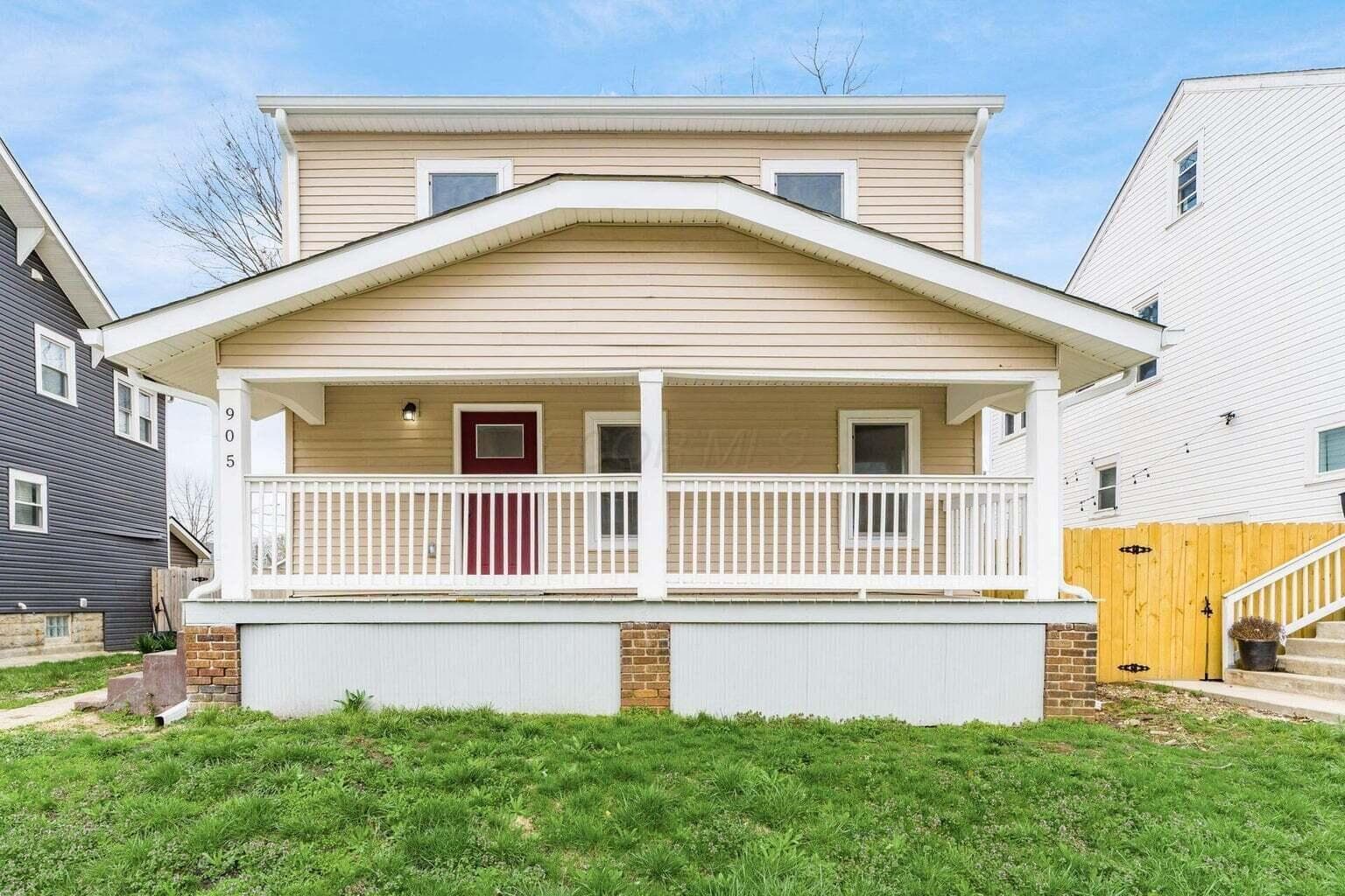905 Carpenter Street