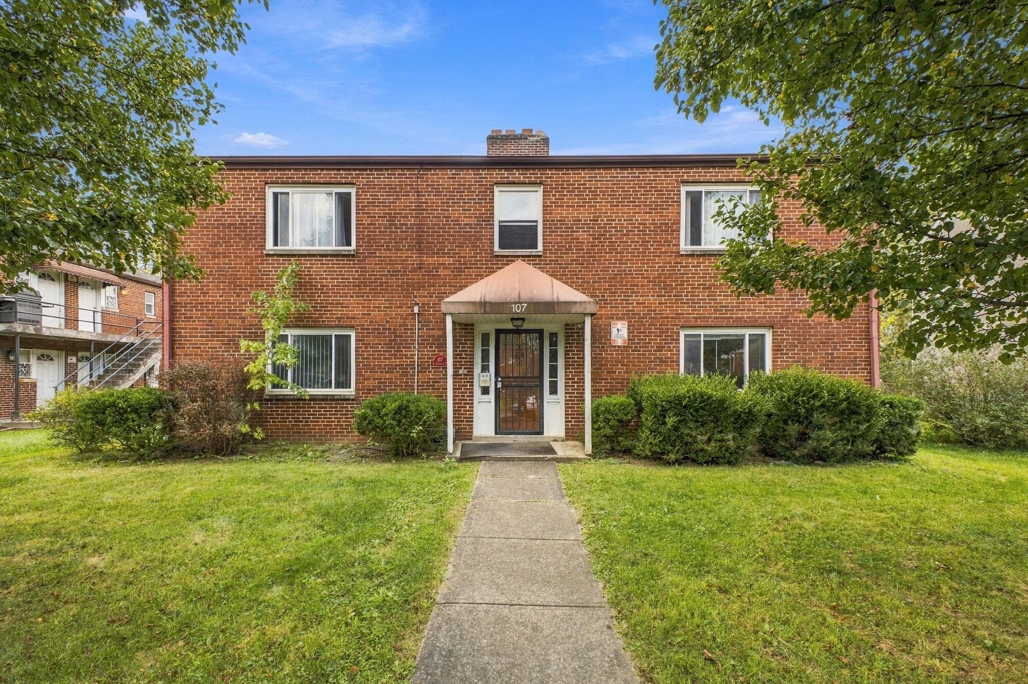 107 Hampton