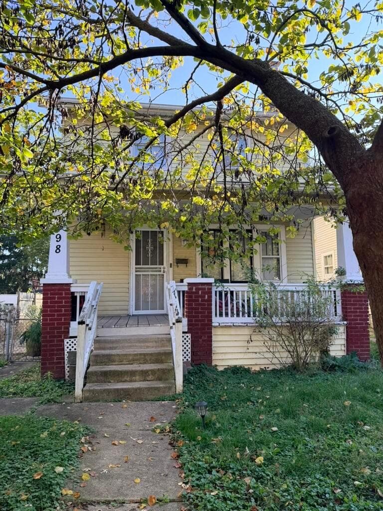 498 Larcomb Avenue
