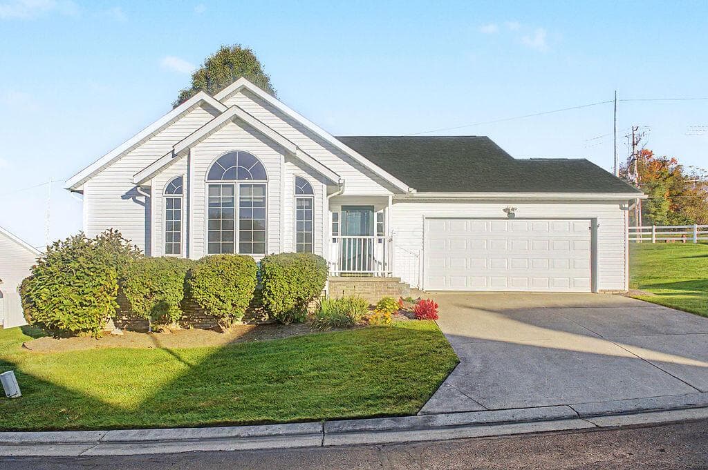 17 Waters Edge Drive — photo 1 of 32