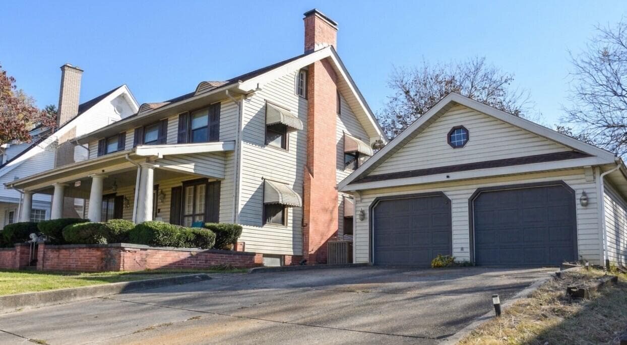 218 5th Avenue