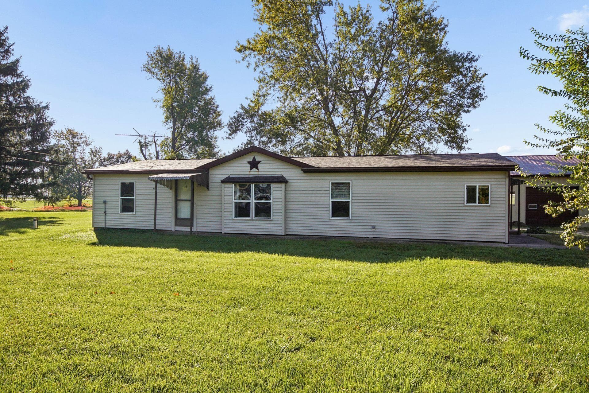 2565 Old US Highway 40