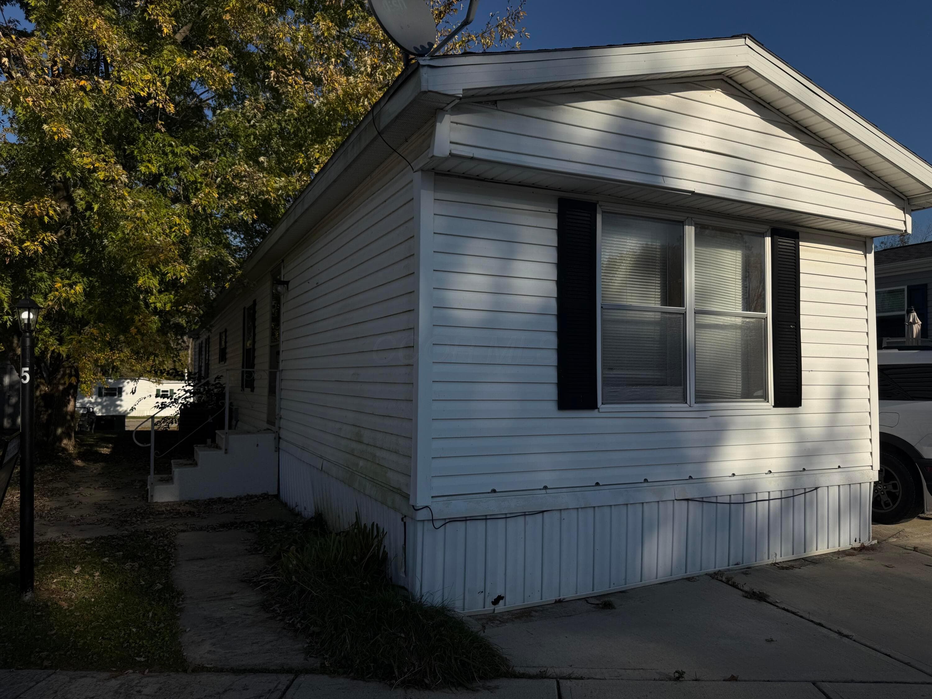 5 Spring Lake Court — photo 1 of 21