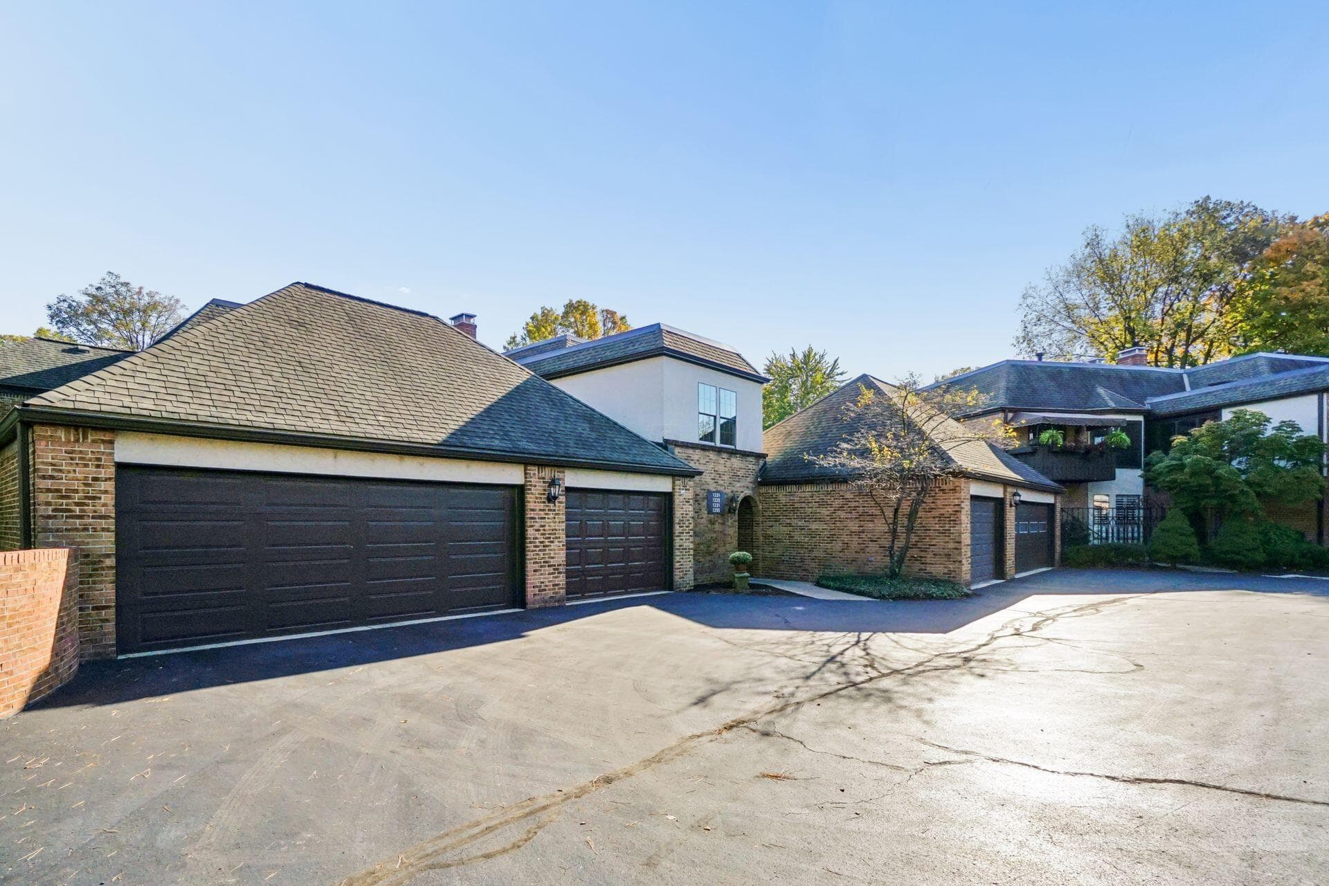 1225 Fountaine Drive