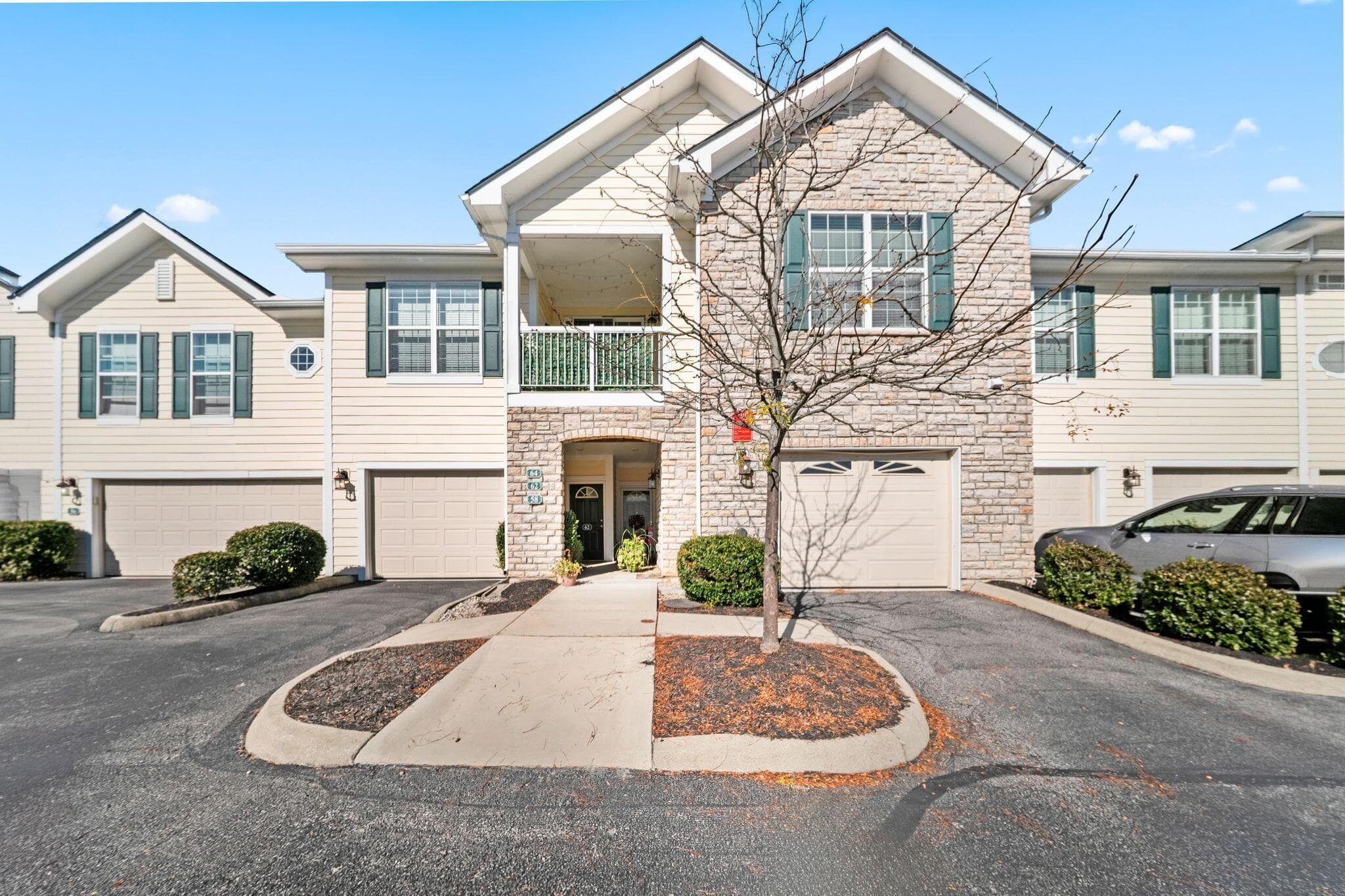 64 Lakes At Cheshire Drive