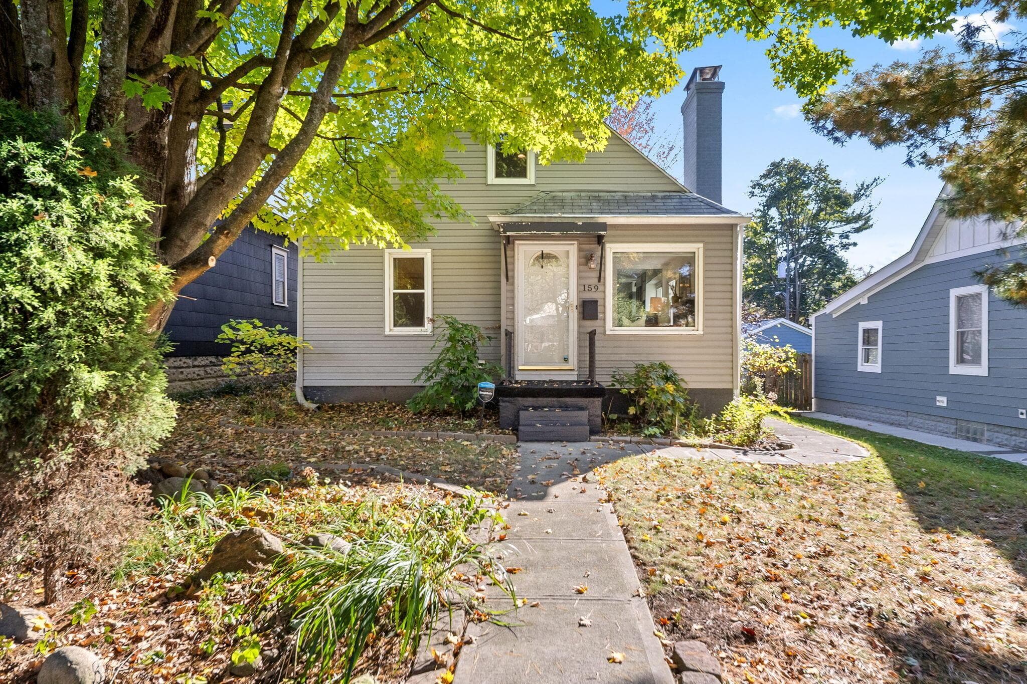 159 North Broadway Street