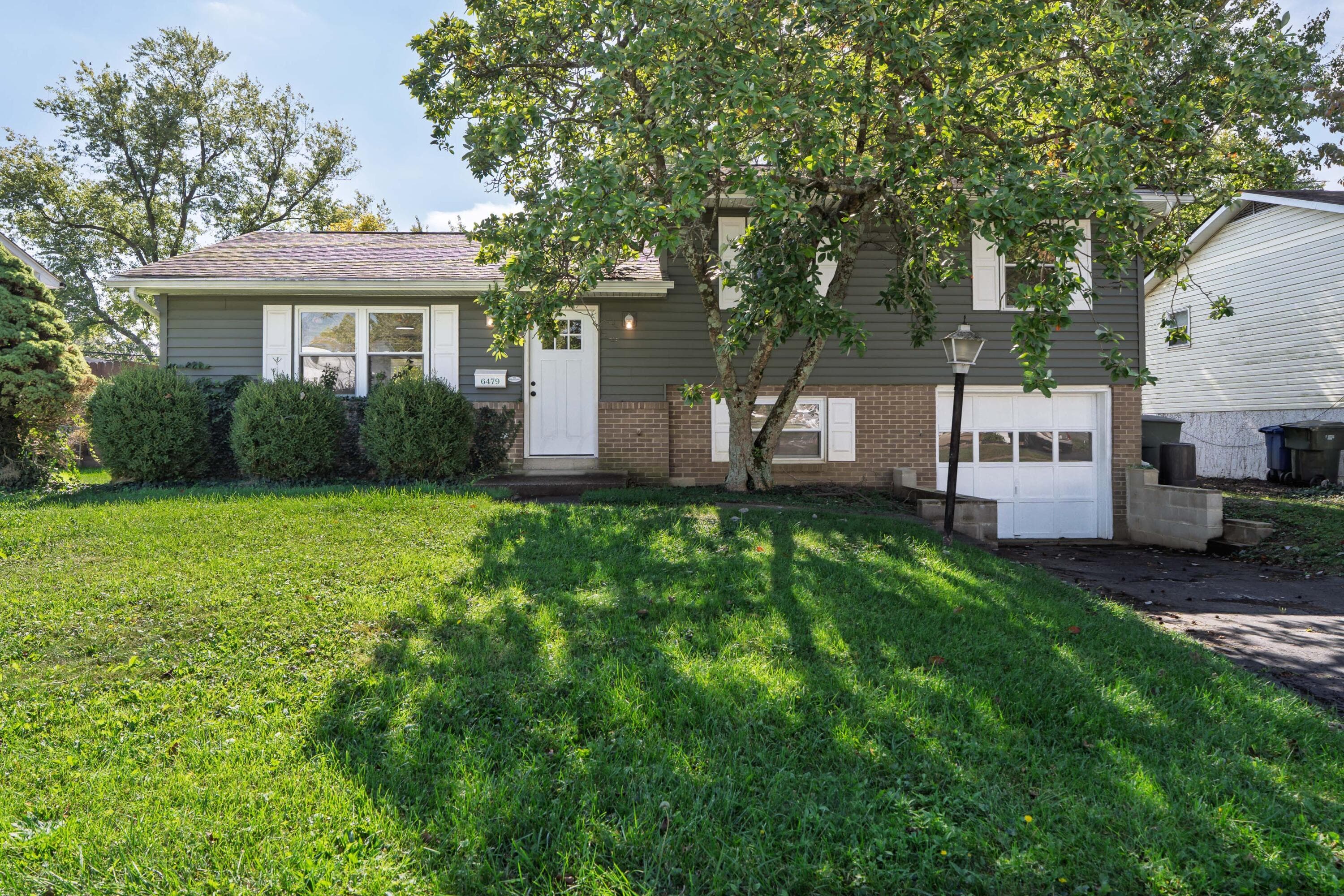 6479 Carriage Lane
