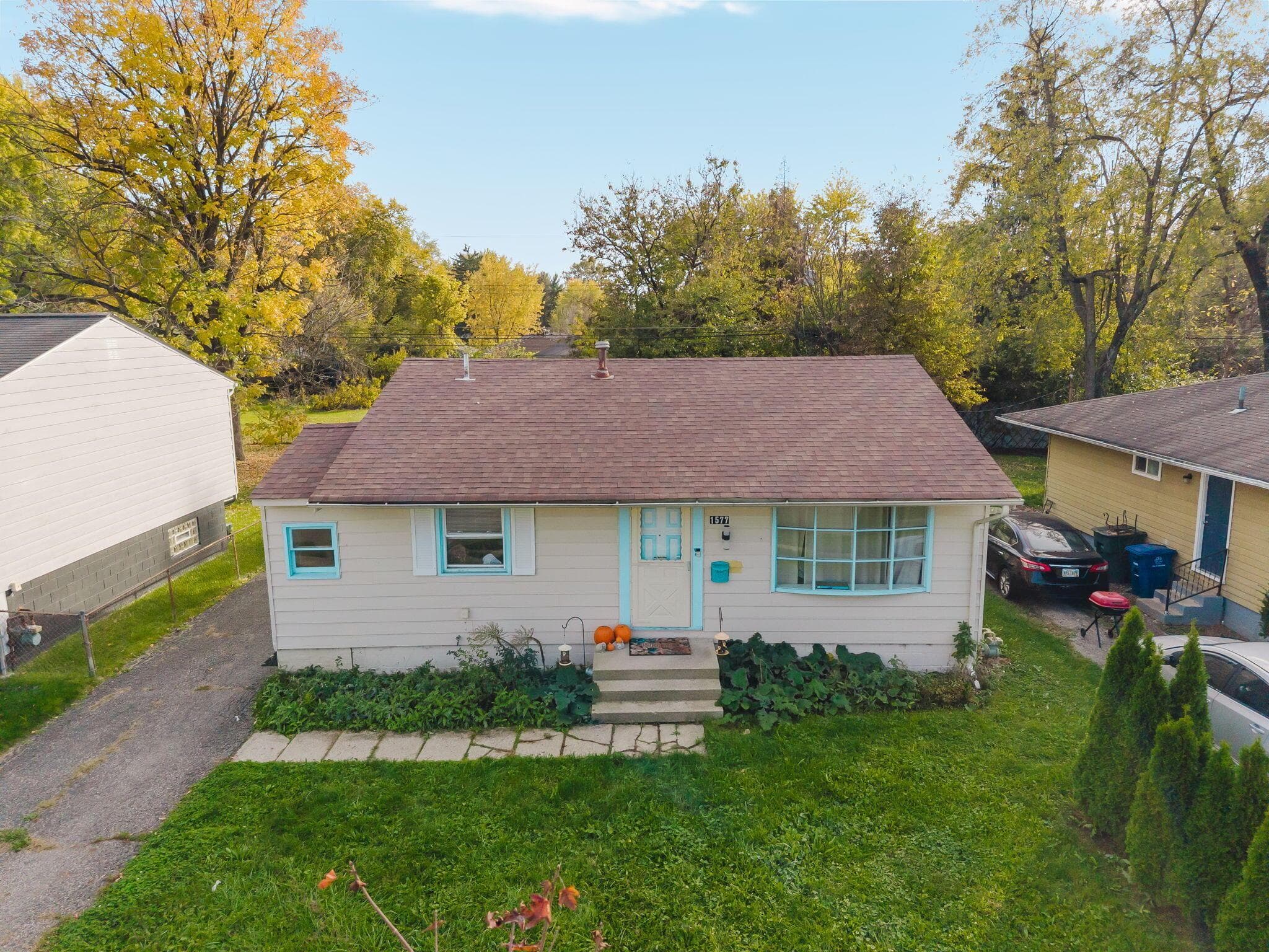 1577 Omar Drive — photo 1 of 36