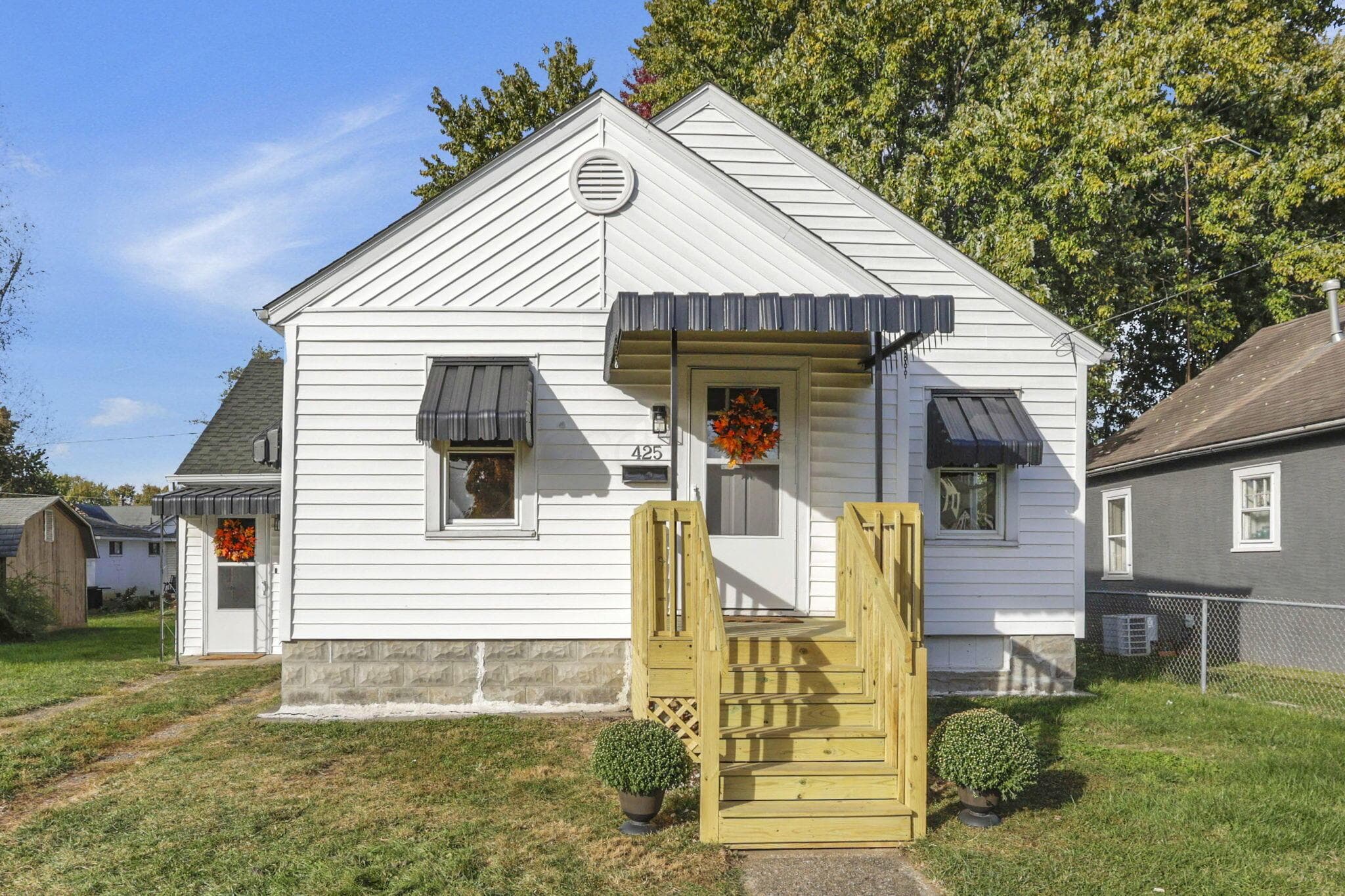 425 Main Street — photo 1 of 45
