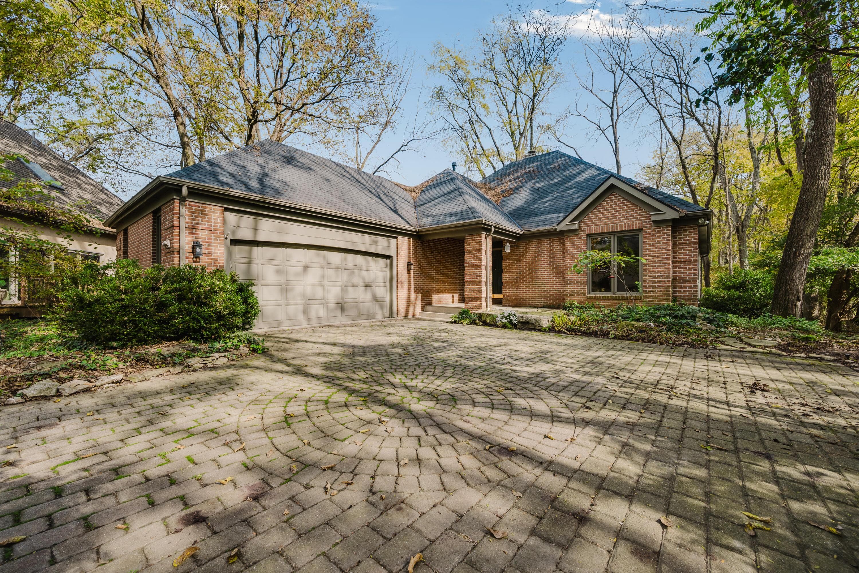 3163 Melbury Drive