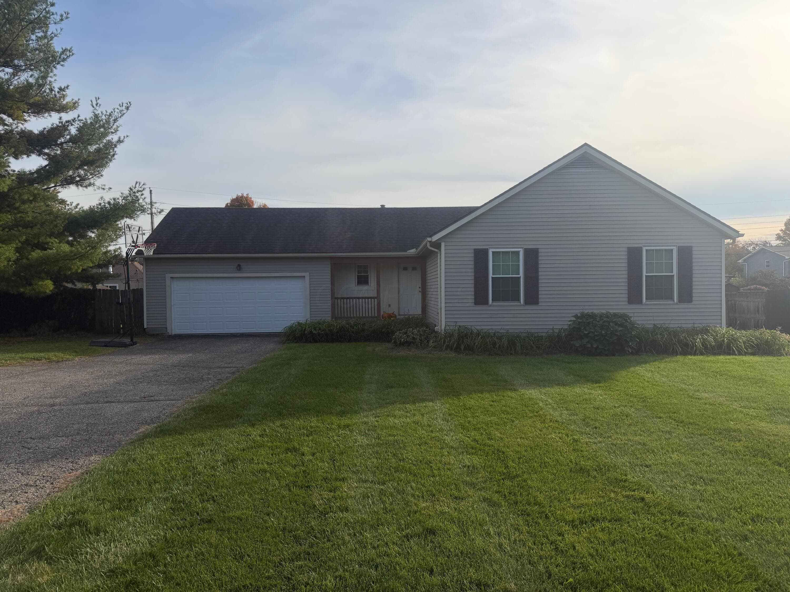 9823 Refugee Road — photo 1 of 1