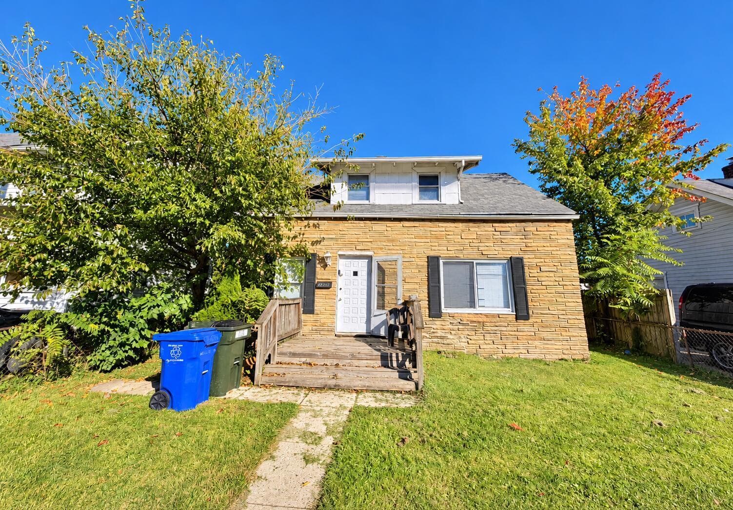 2228 Hamilton Avenue — photo 1 of 39