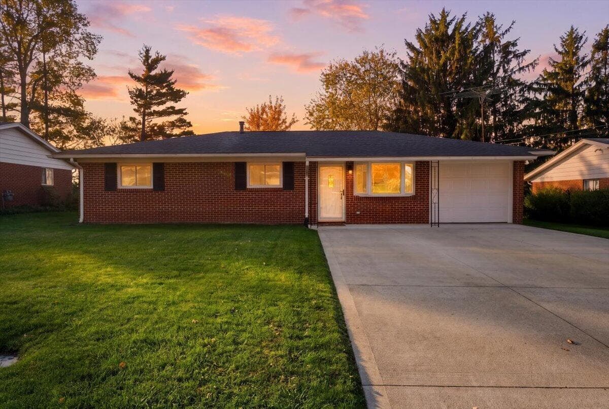 20 Eastmoor Drive