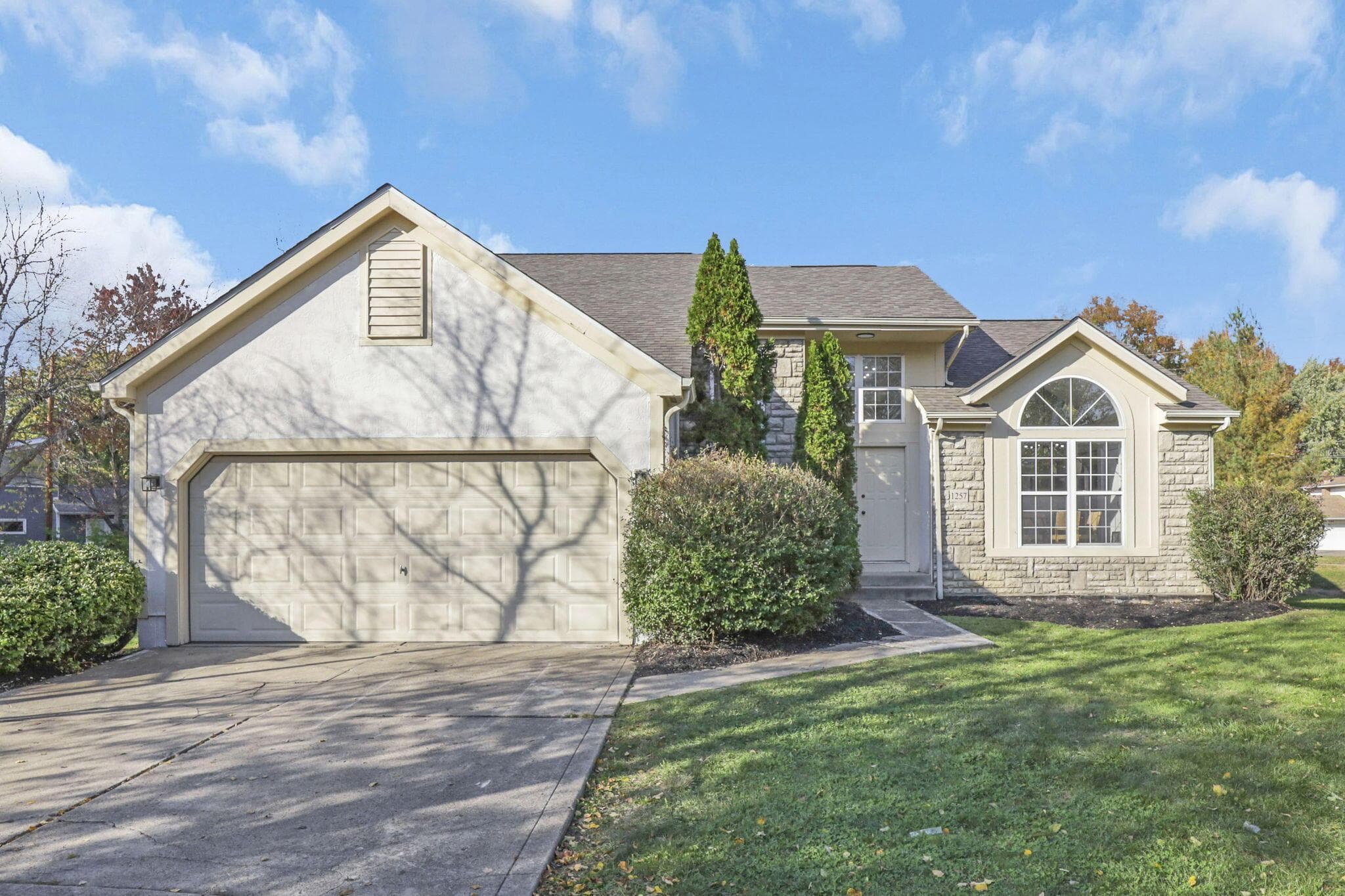 1257 Flagstone Square