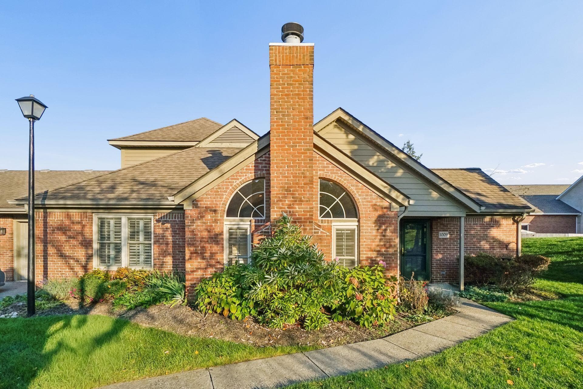 1009 Willow Bluff Drive — photo 1 of 38