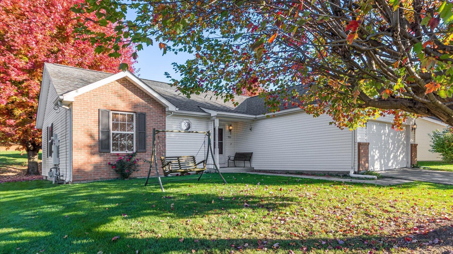 980 Garfield Avenue — photo 1 of 49
