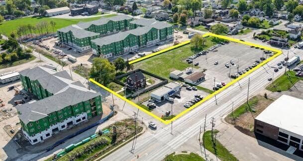 2340 High Street — photo 1 of 18