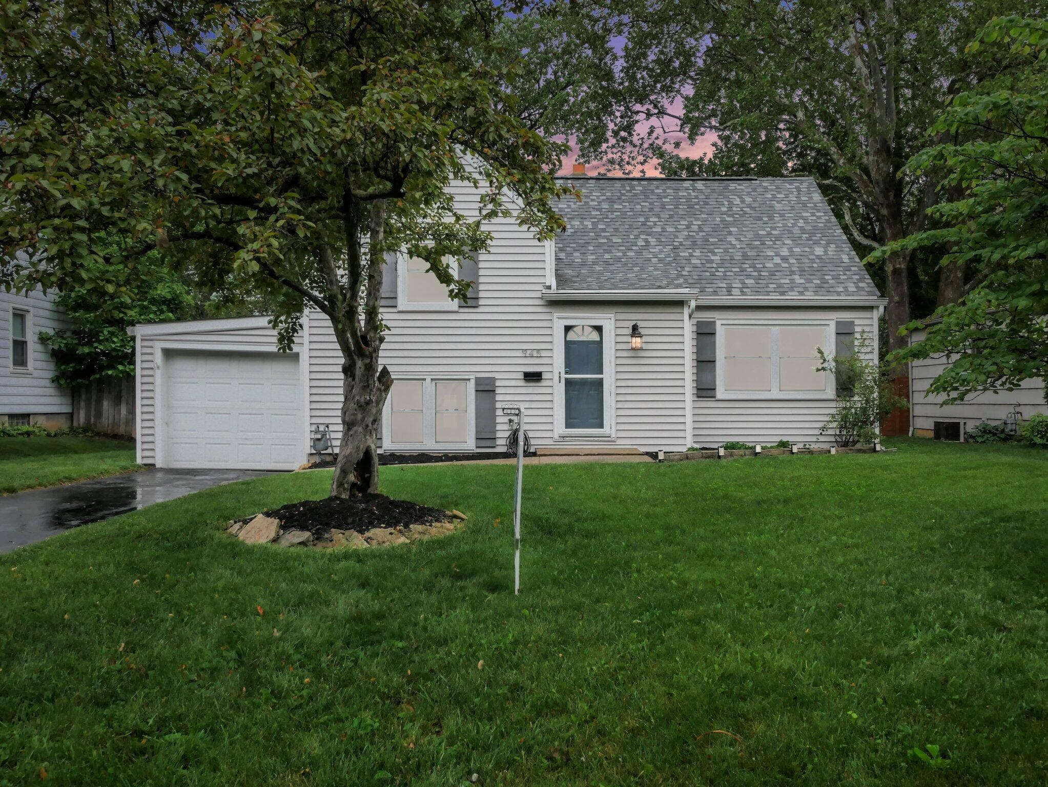 945 Francis Avenue — photo 1 of 23