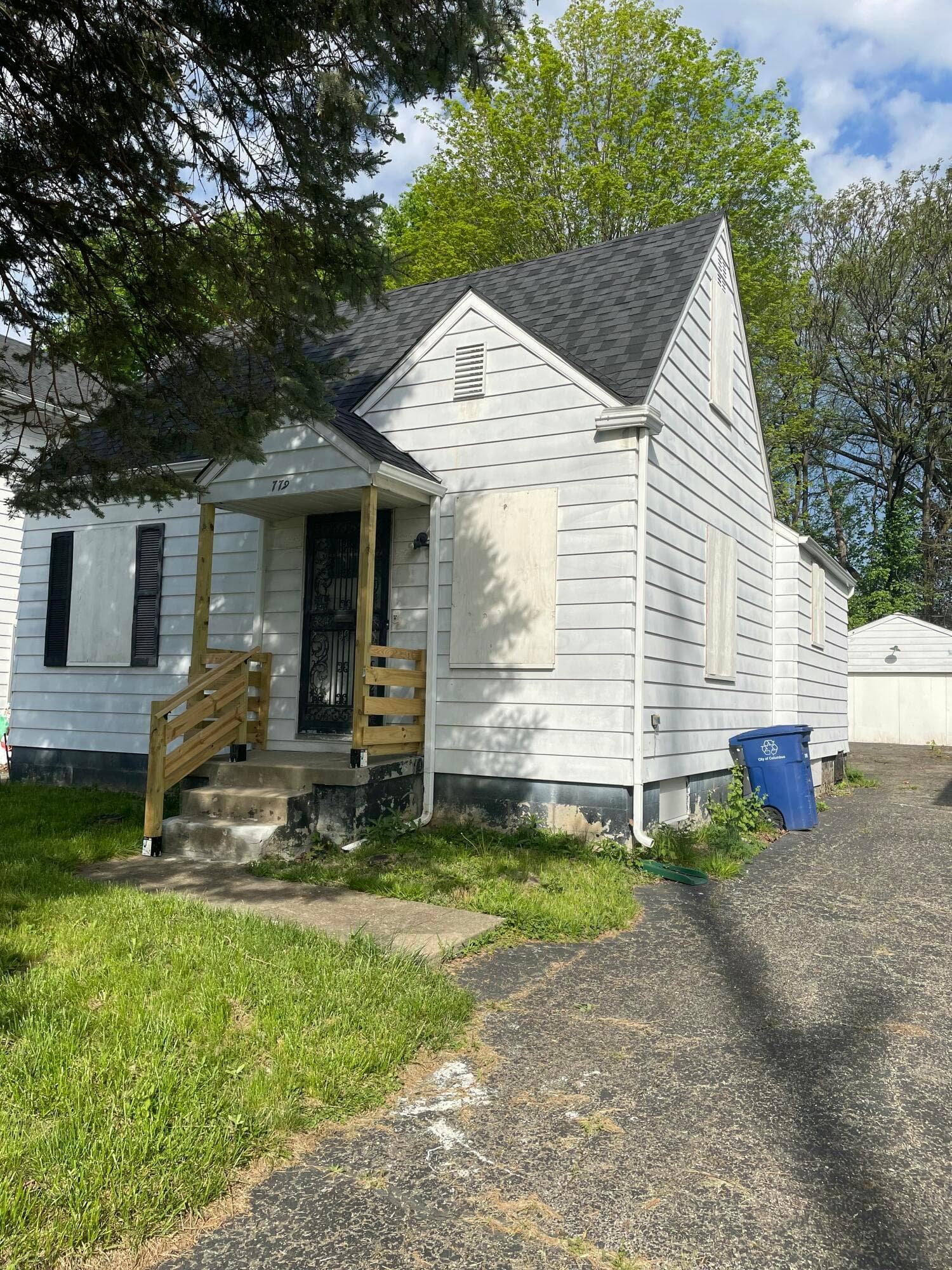 779 Sunbury Road — photo 1 of 24
