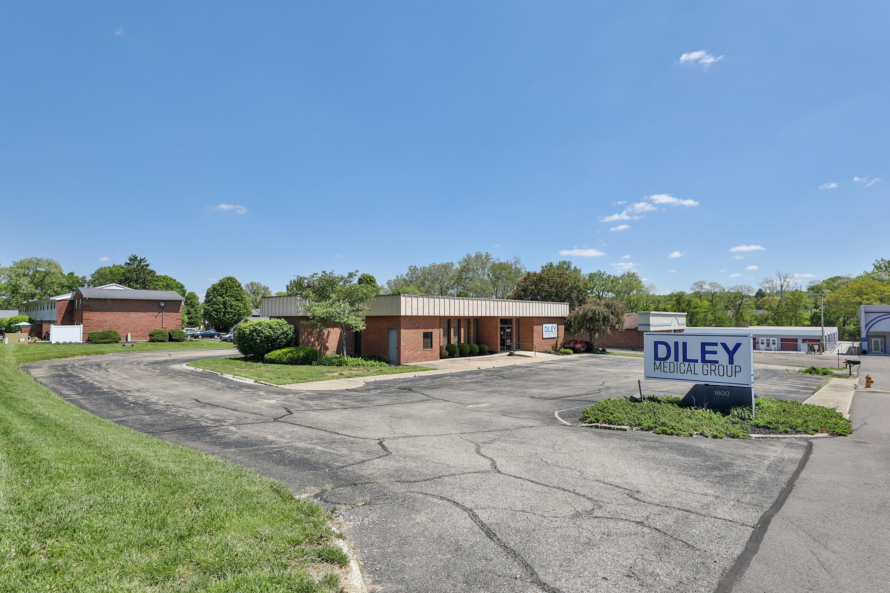1600 Sheridan Drive — photo 1 of 55