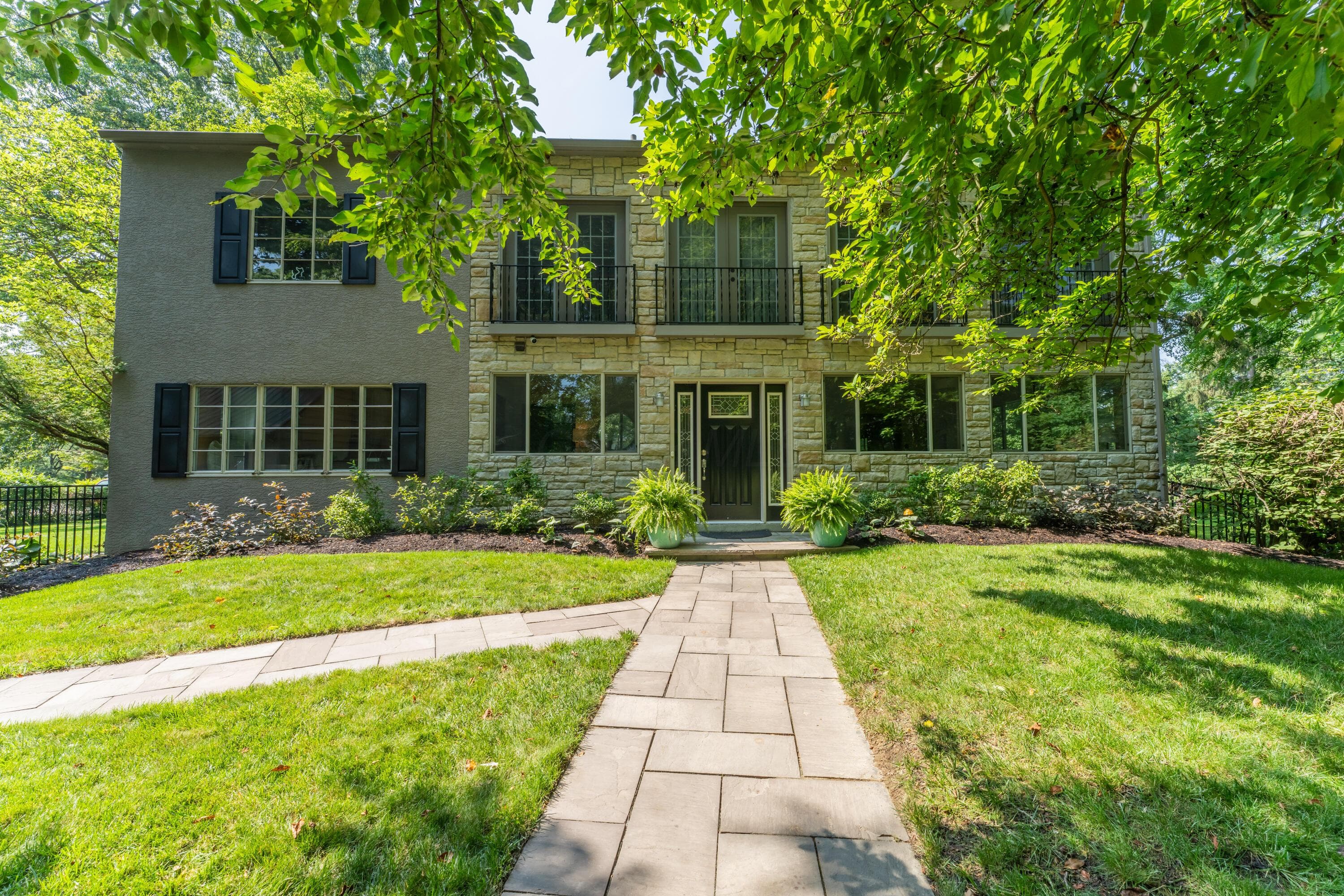 210 Euclid Avenue — photo 1 of 94