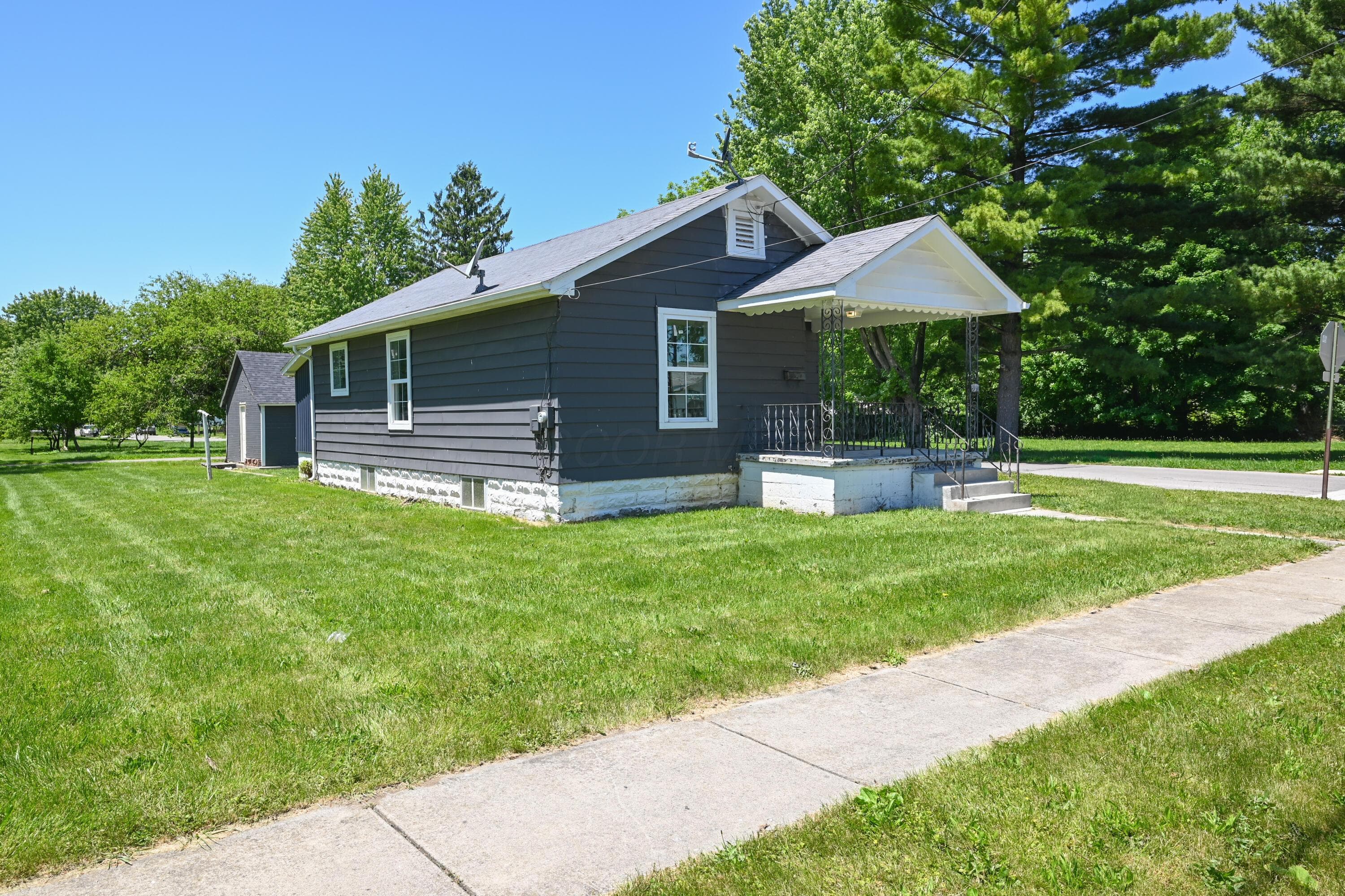 327 Clinton Street — photo 1 of 33