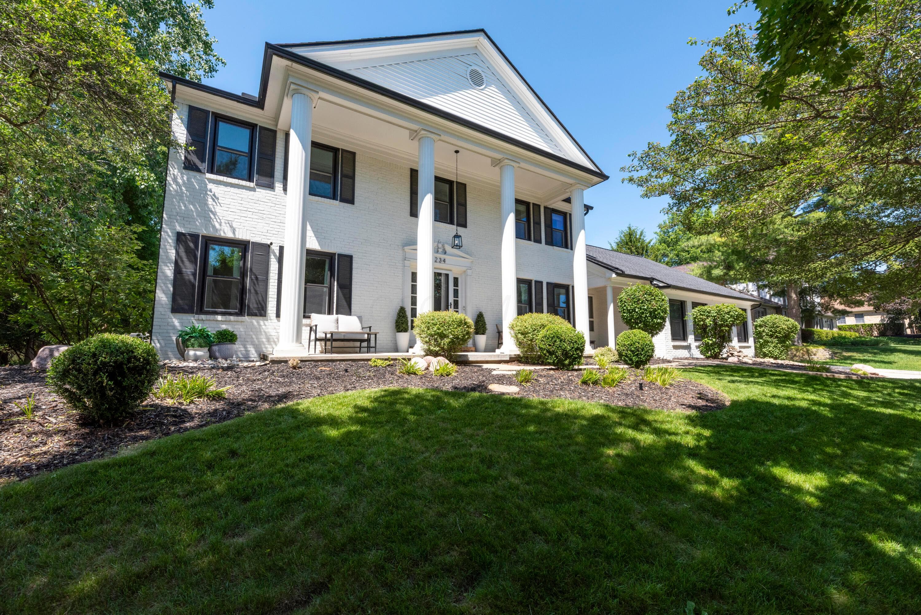 234 Campus View Boulevard — photo 1 of 106