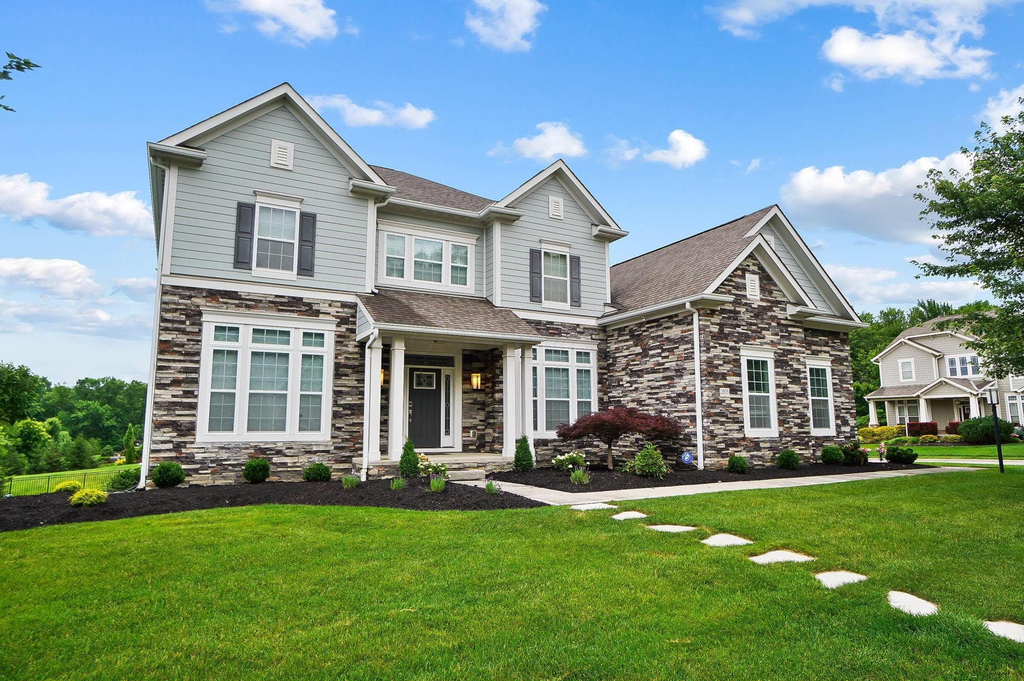 2905 Highland Woods Boulevard — photo 1 of 100