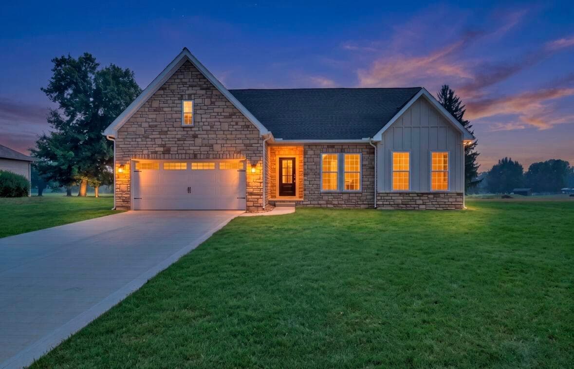 1493 Marion Country Club Drive — photo 1 of 48