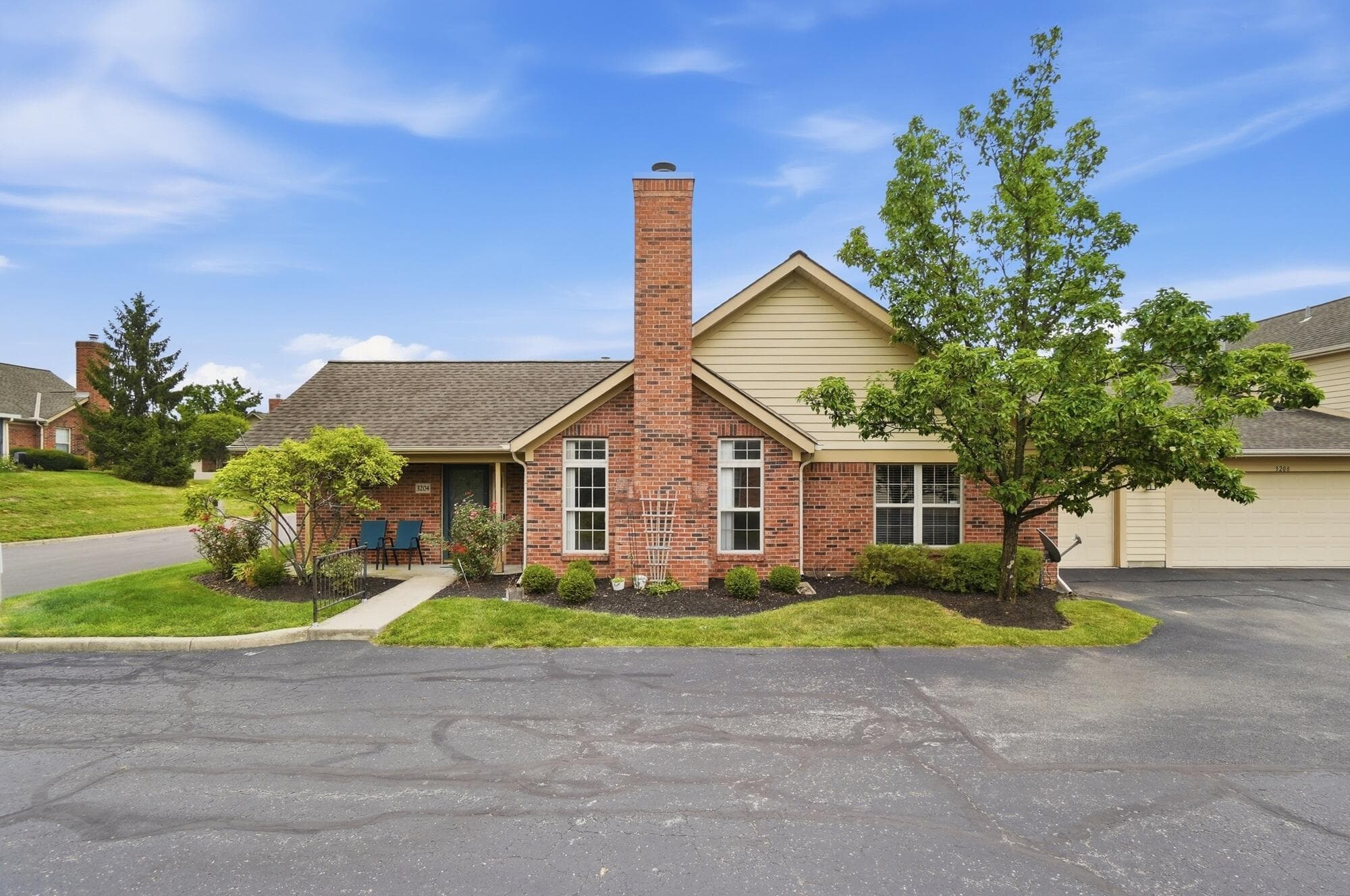 3204 Pine Manor Boulevard — photo 1 of 24