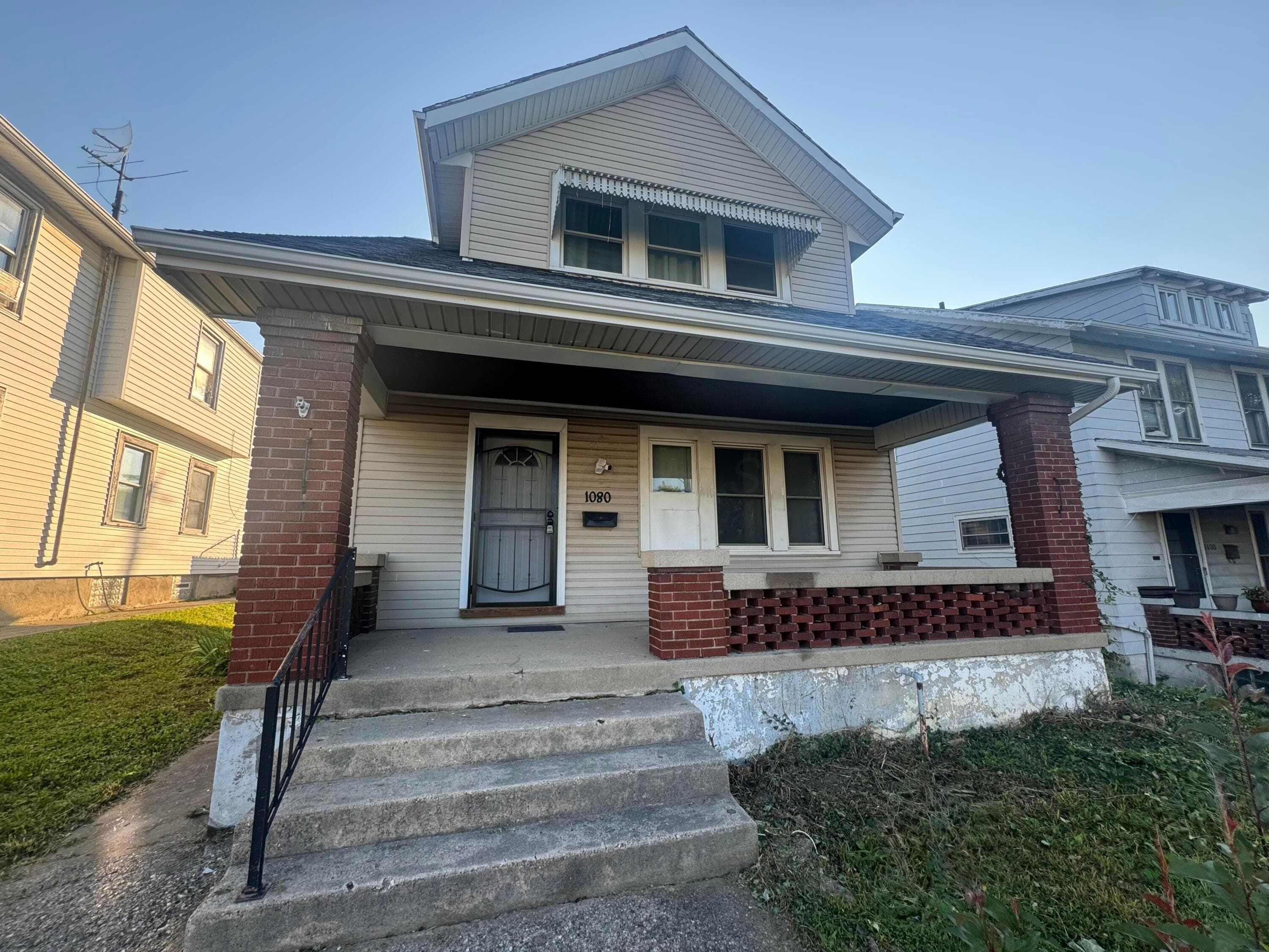 1080 Linden Avenue — photo 1 of 13