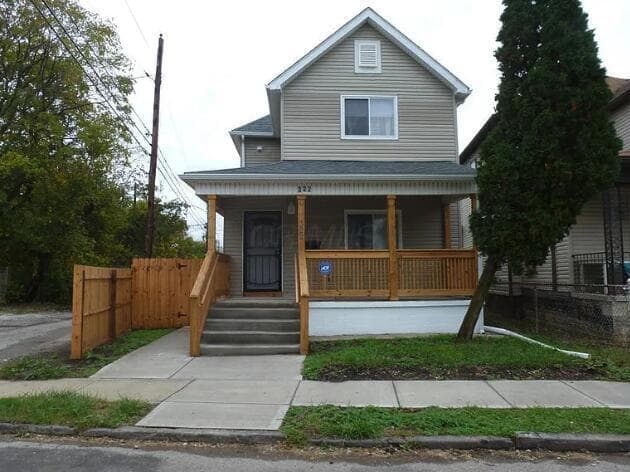 322 Burt Street — photo 1 of 2