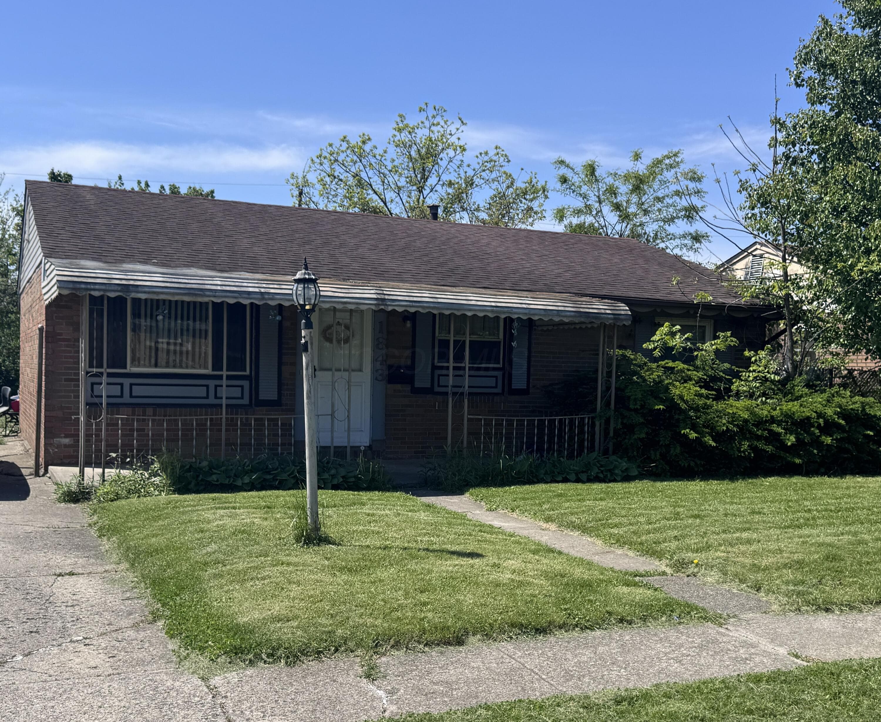 1843 Alvason Avenue — photo 1 of 2