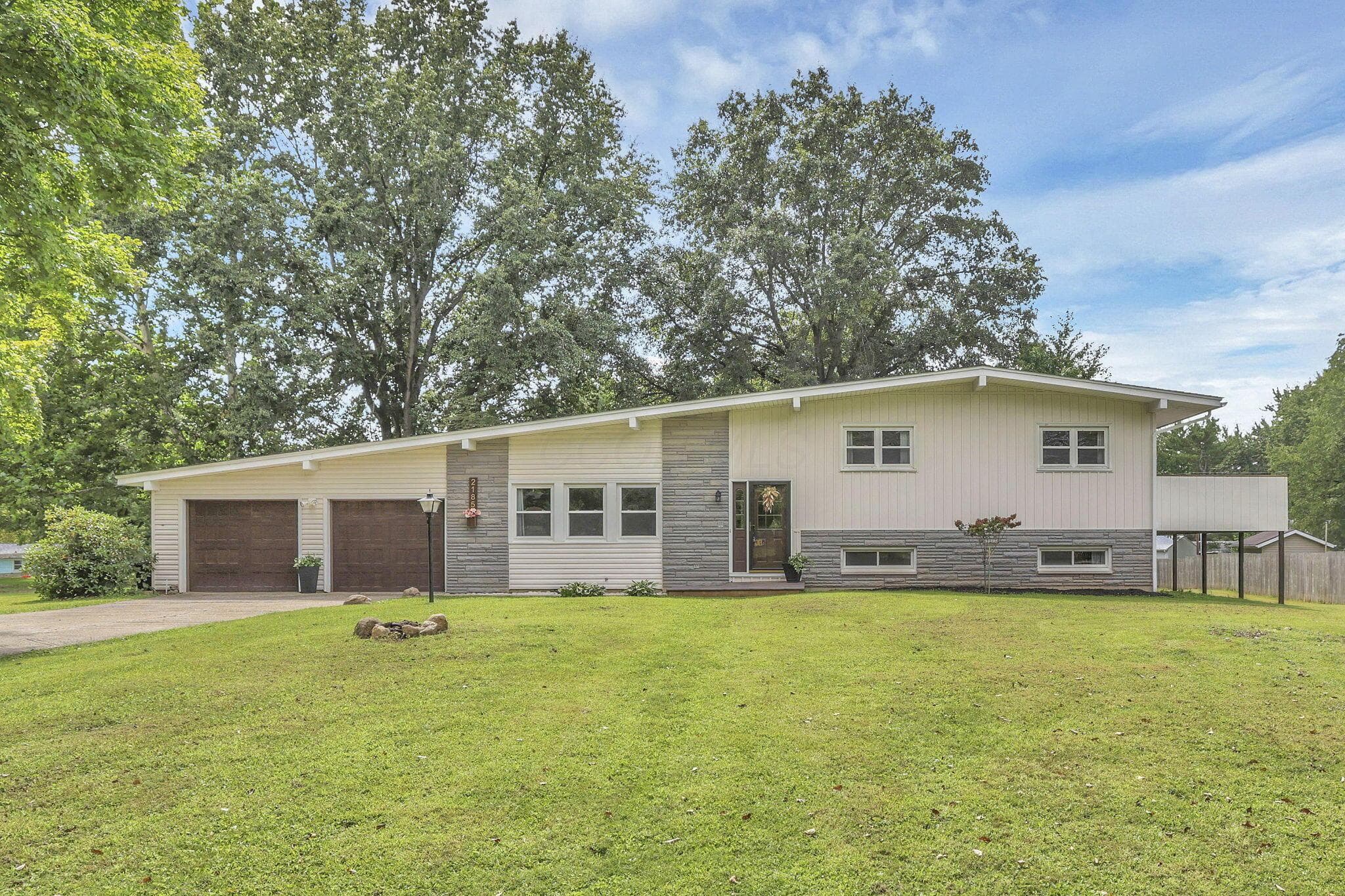 2185 Sunnyhill Drive — photo 1 of 56