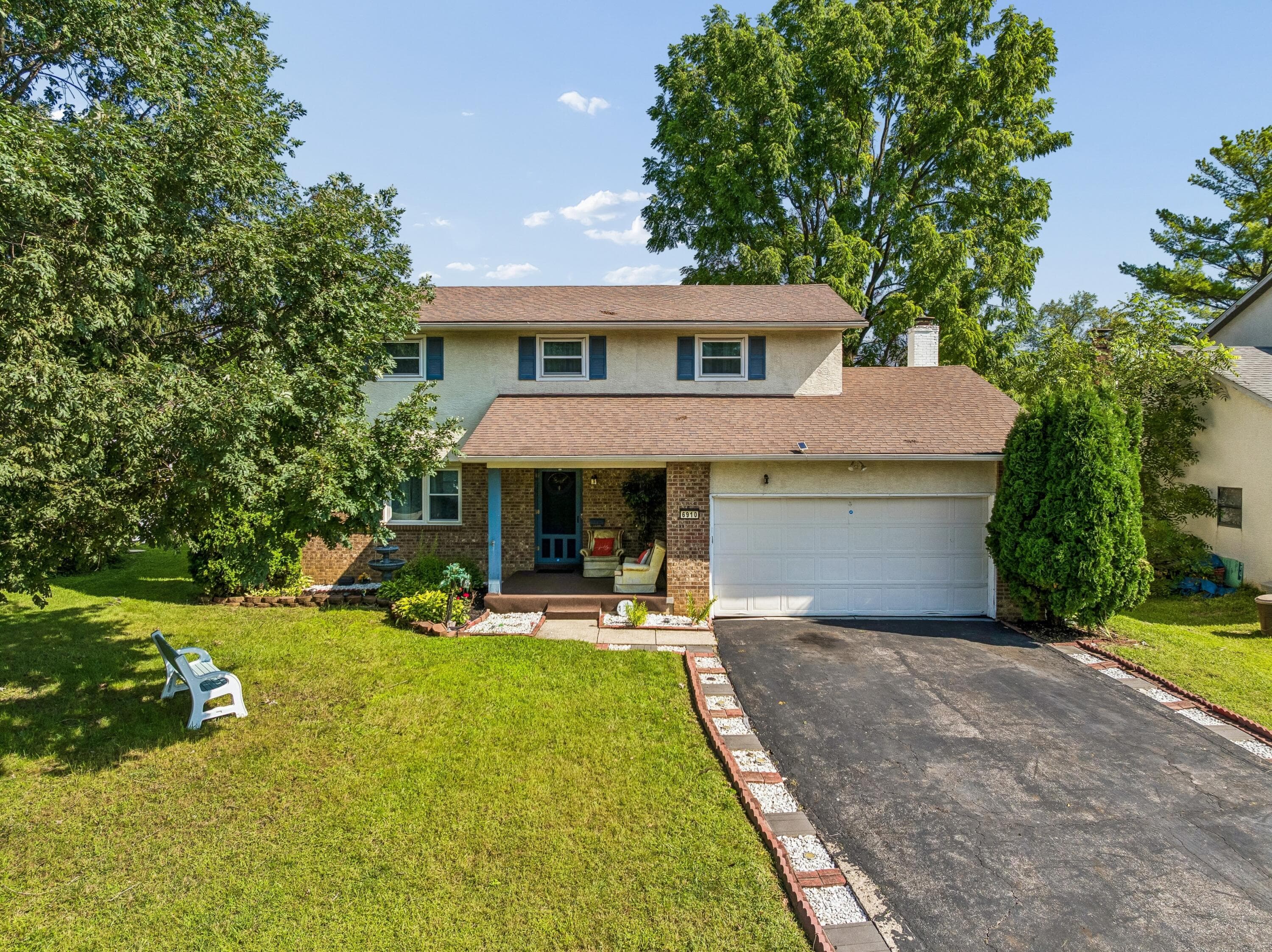 6910 Roundelay Road — photo 1 of 35
