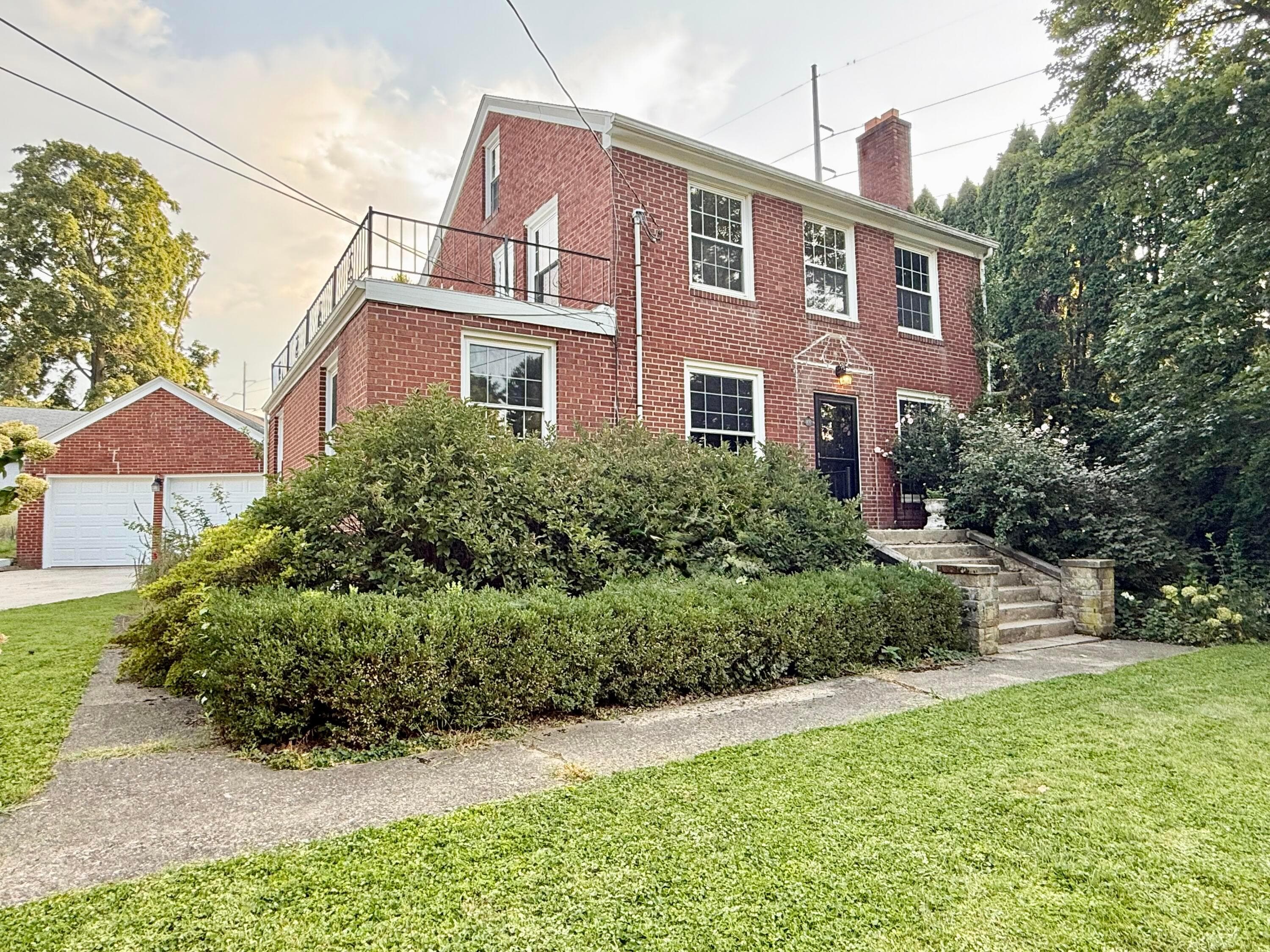 107 Morris Street — photo 1 of 44