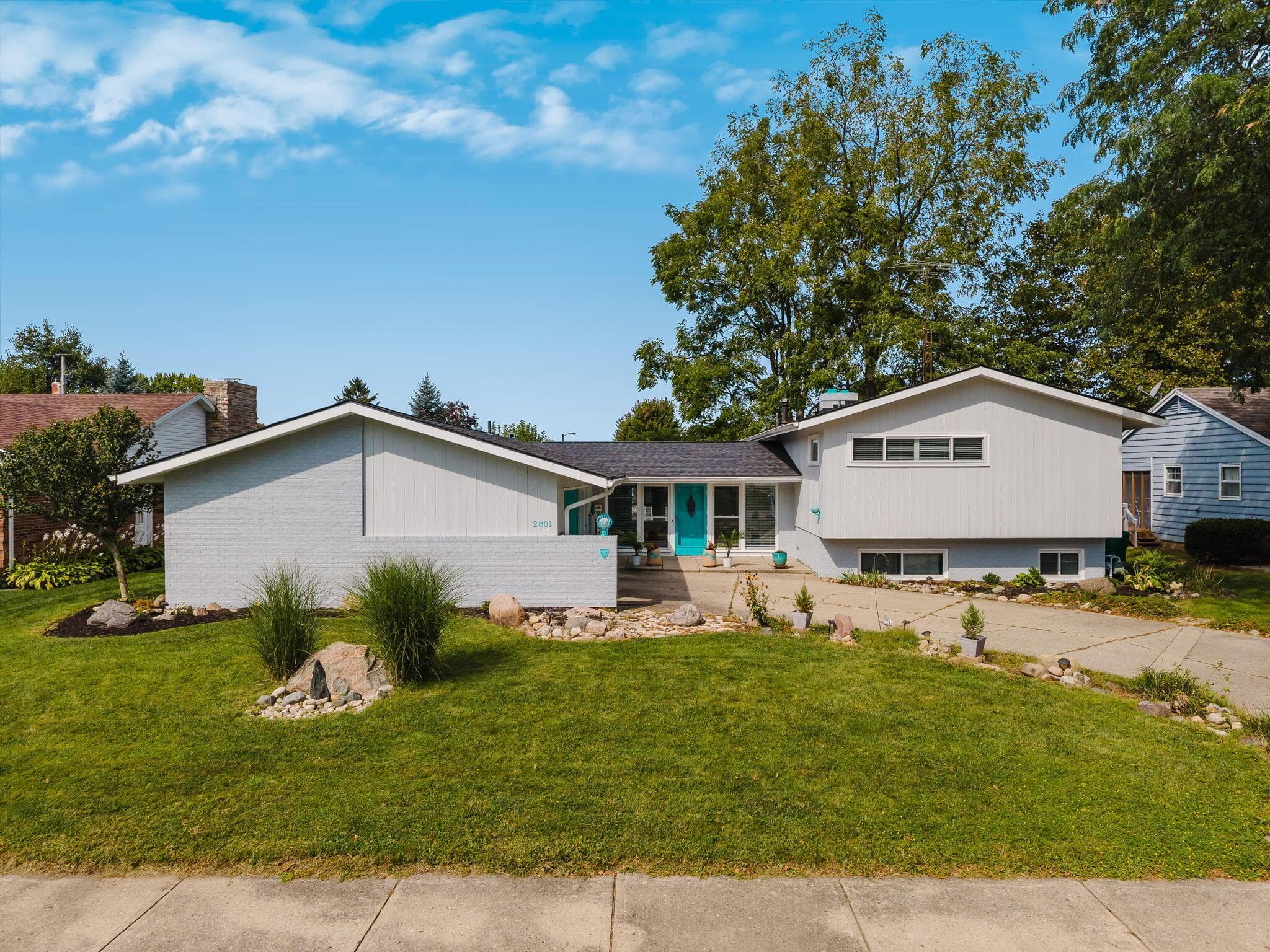 2801 Wellsford Lane — photo 1 of 57