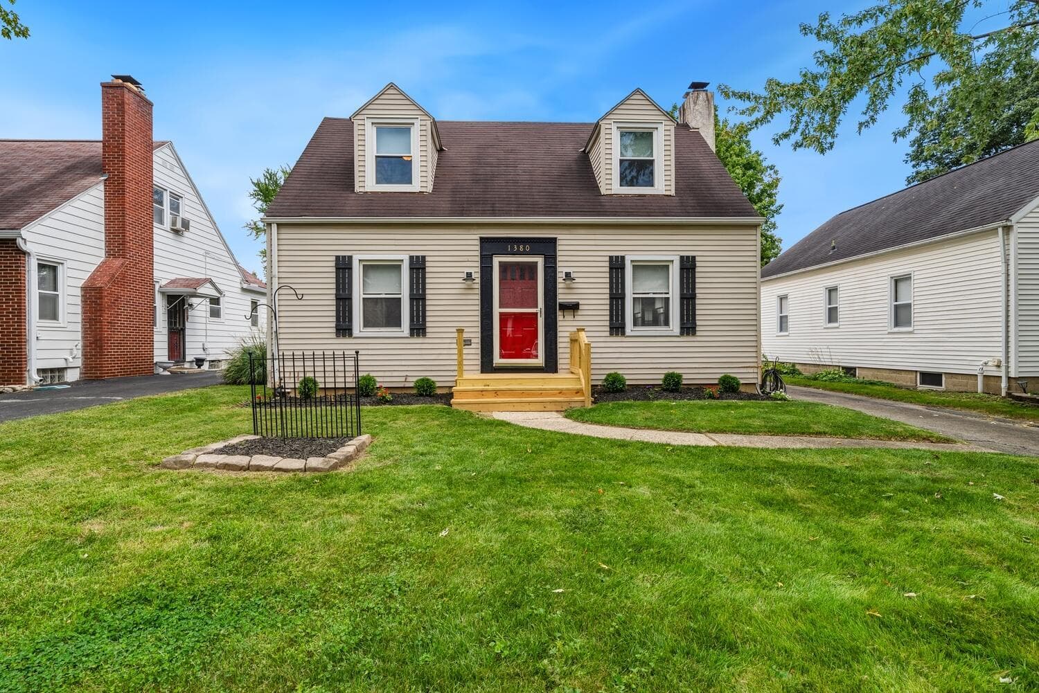 1380 Linwood Avenue — photo 1 of 62