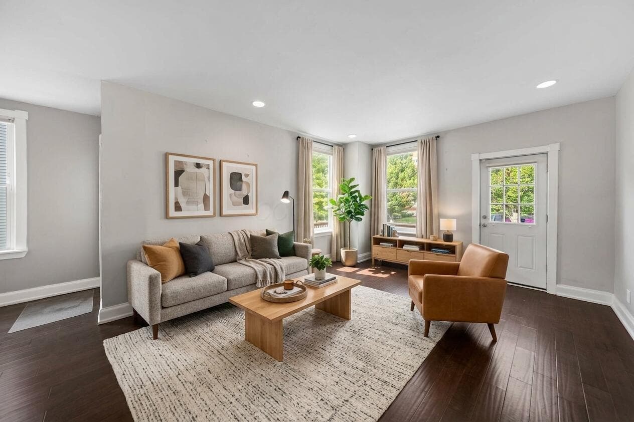 700 Champion Avenue — photo 1 of 34