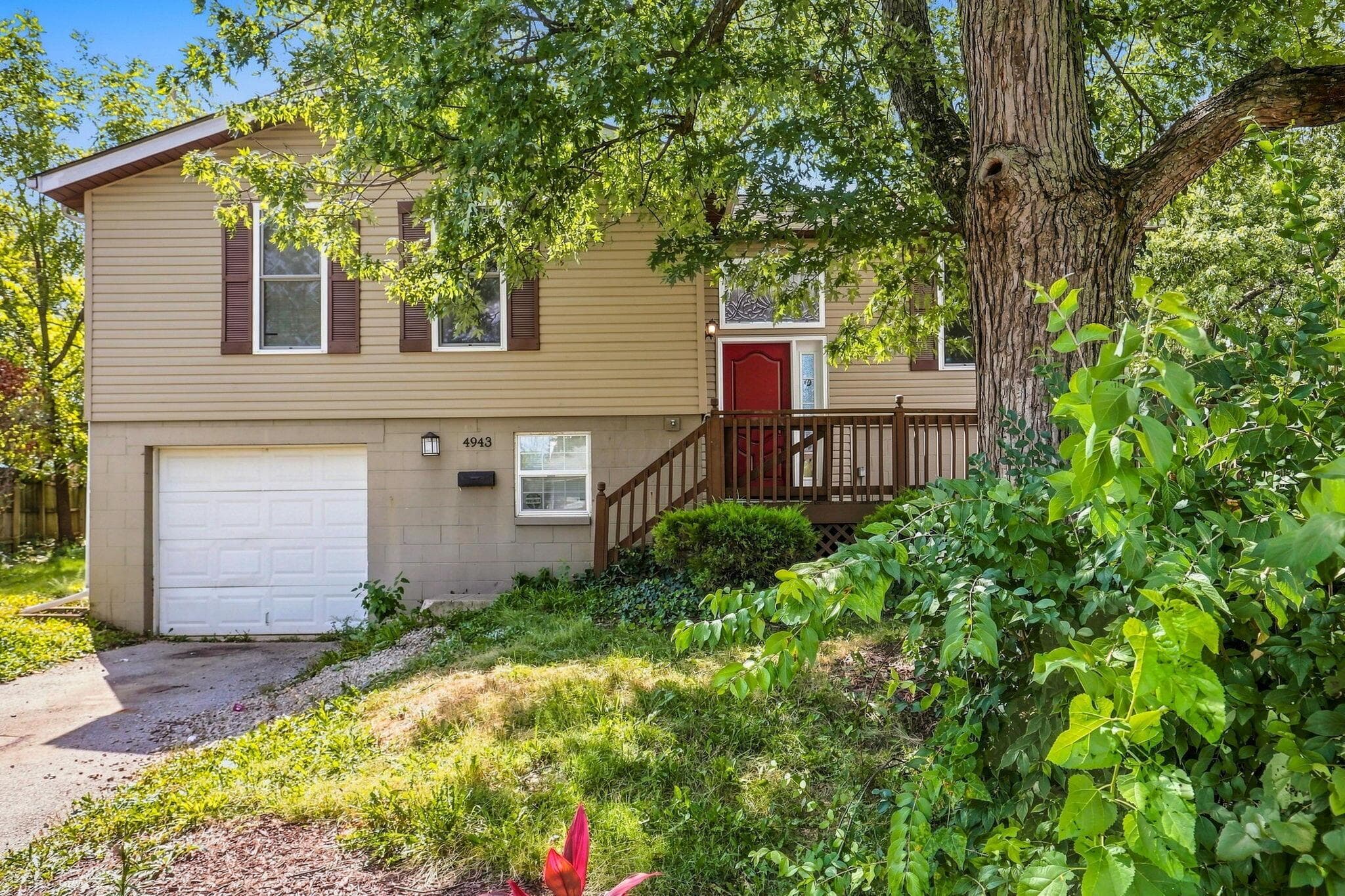 4943 Old Tree Avenue — photo 1 of 26