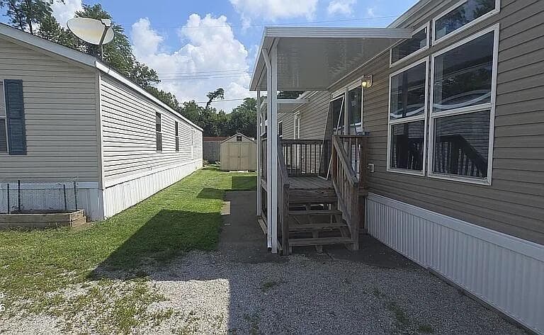 8910 Main Street — photo 1 of 8